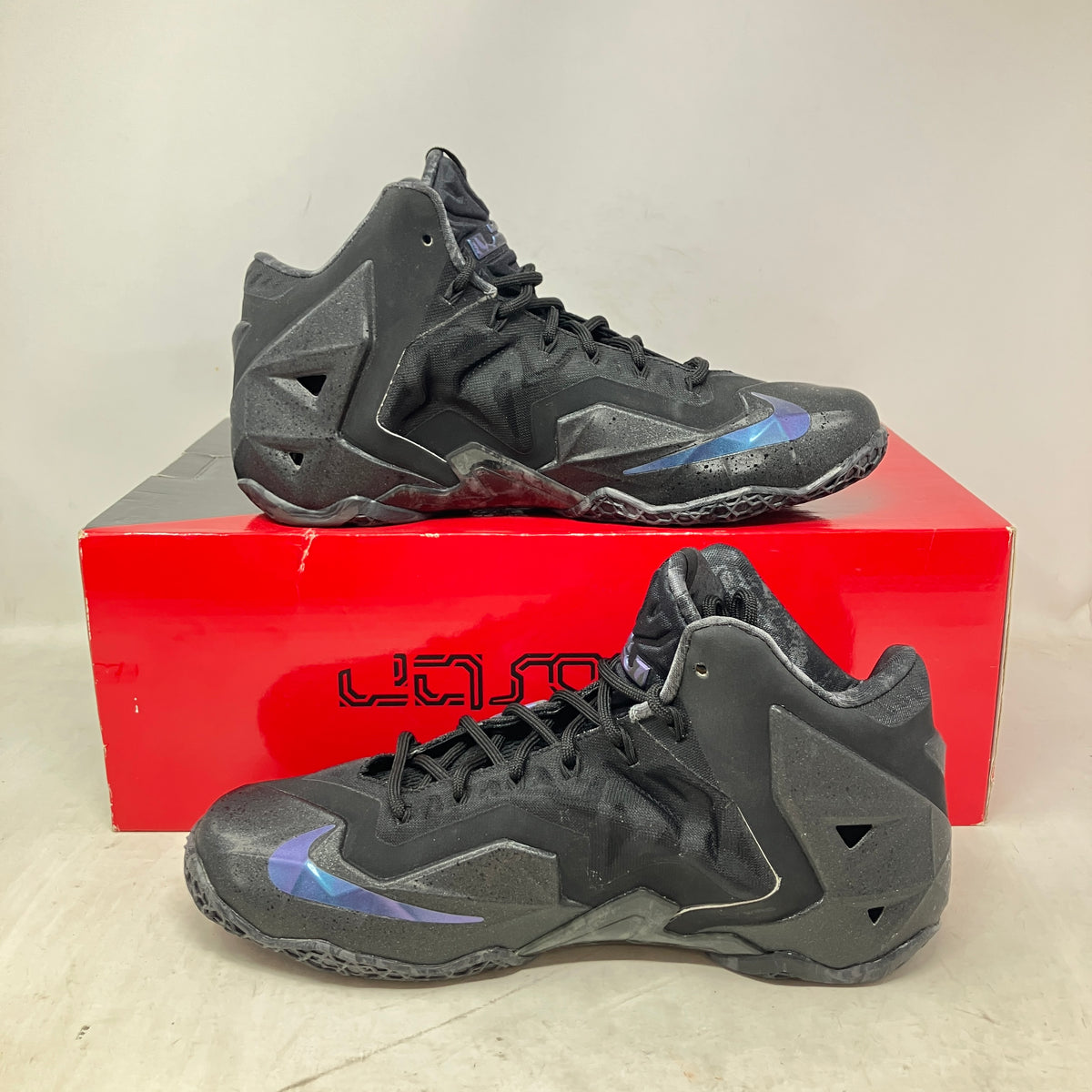 Nike LeBron 11 Blackout
