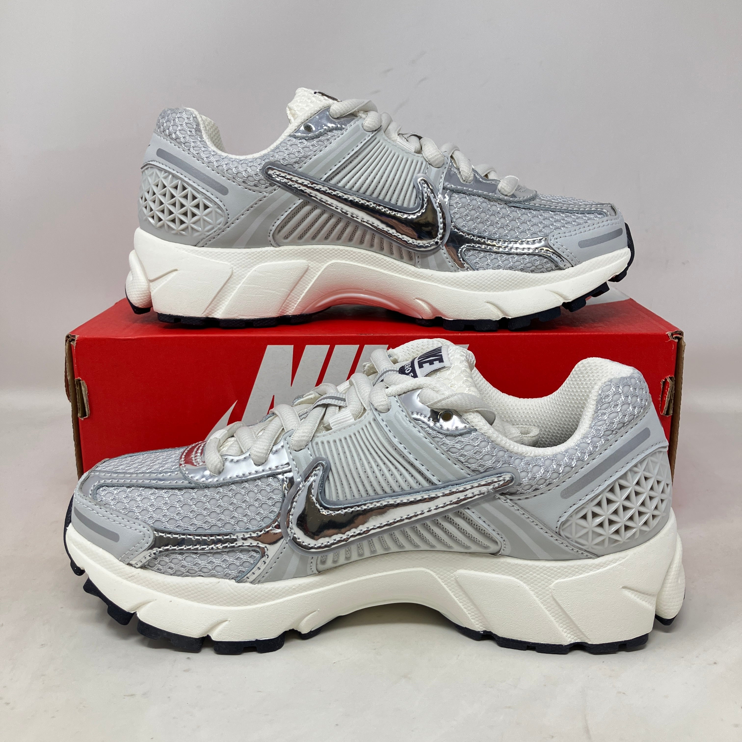 Nike Zoom Vomero 5 Photon Dust Metallic Silver (Women's)