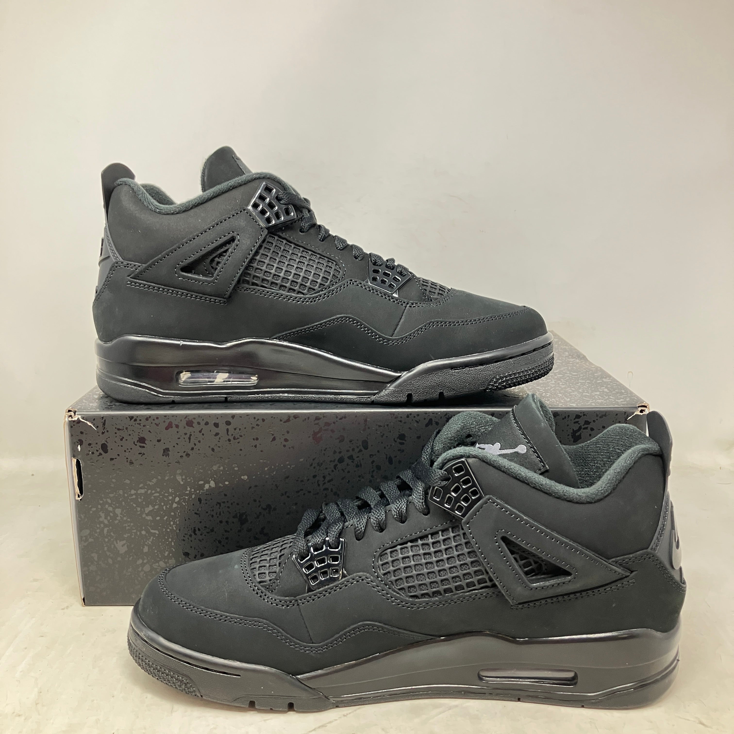 Jordan 4 Retro Black Cat (2025)