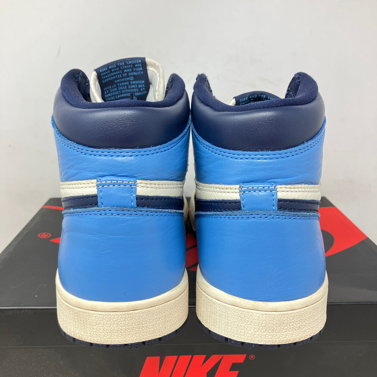 Jordan 1 Retro High Obsidian
