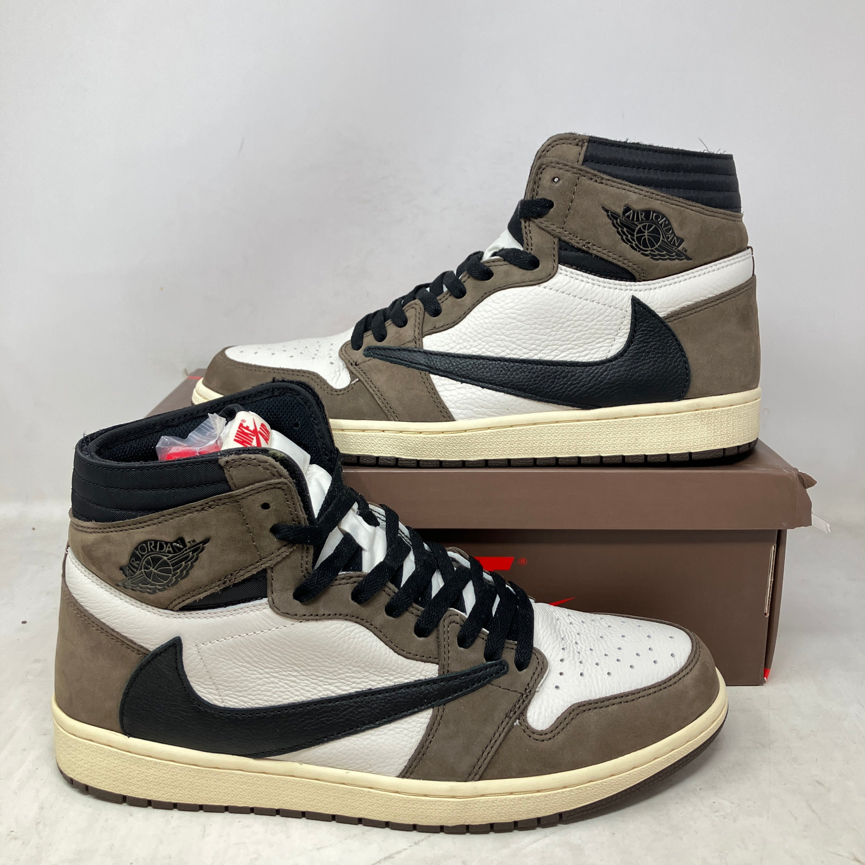 Jordan 1 Retro High OG SP Travis Scott Mocha