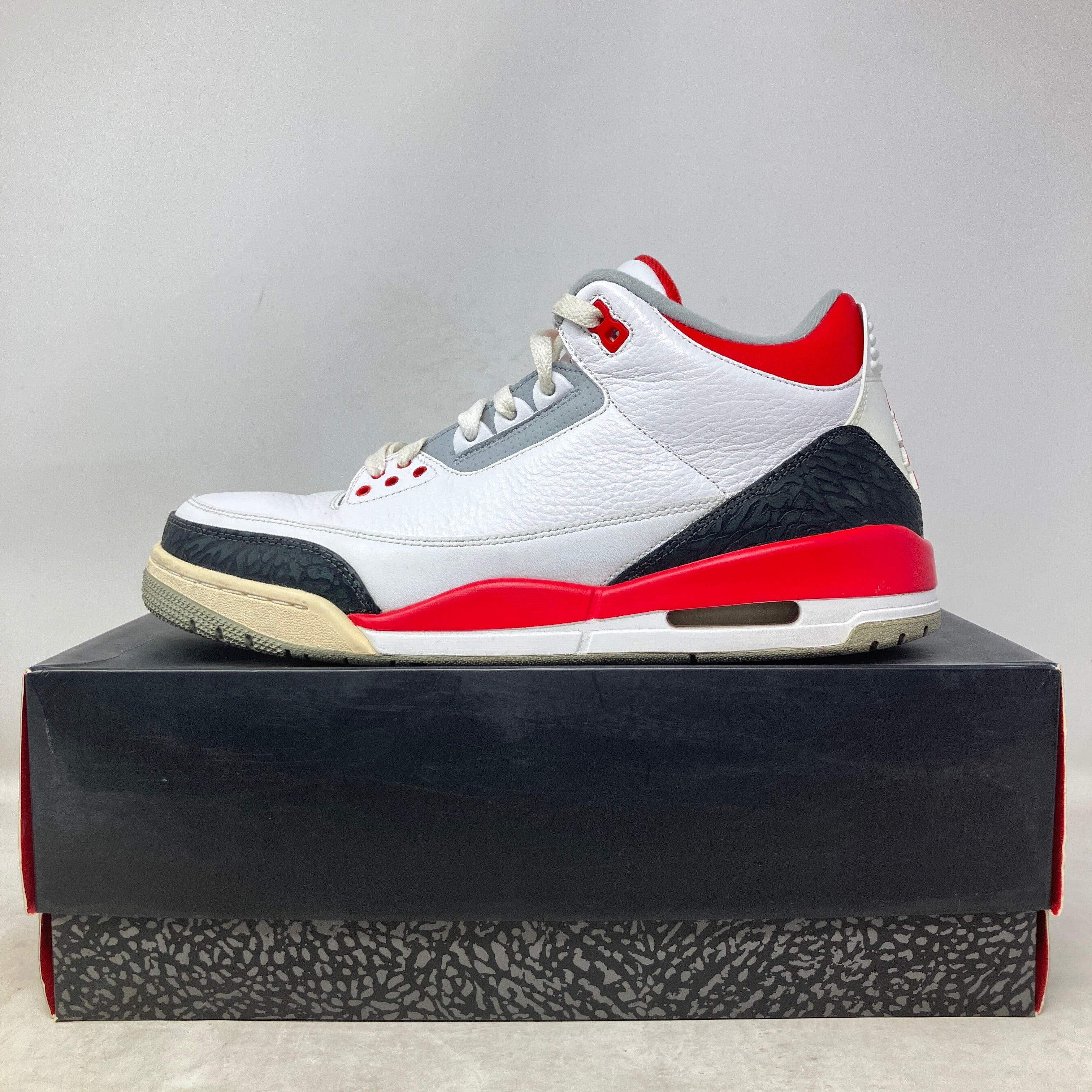 Jordan 3 Retro Fire Red (2013)