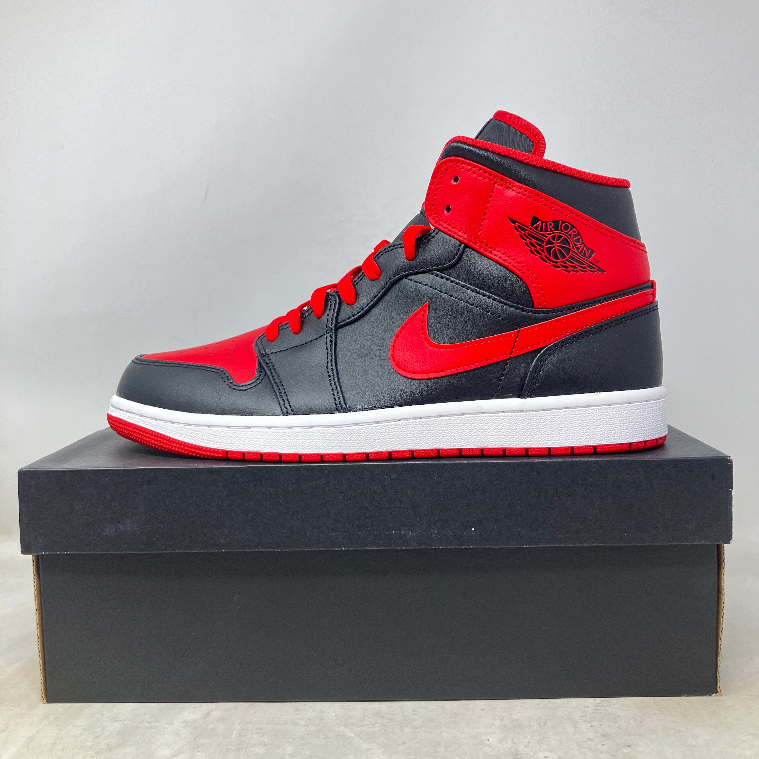 Jordan 1 Mid Alternate Bred (2022)