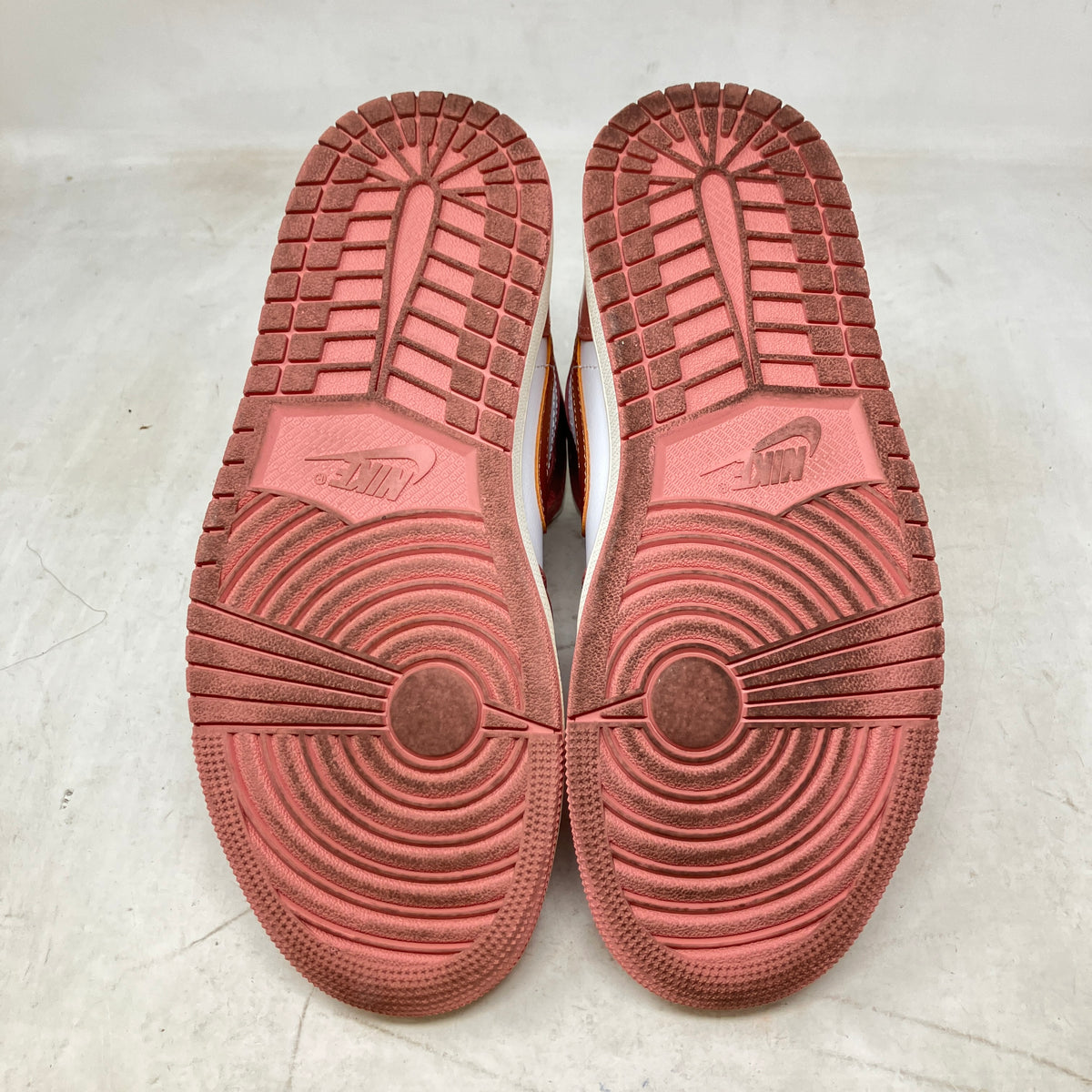 Jordan 1 Mid SE Red Stardust (Women's)