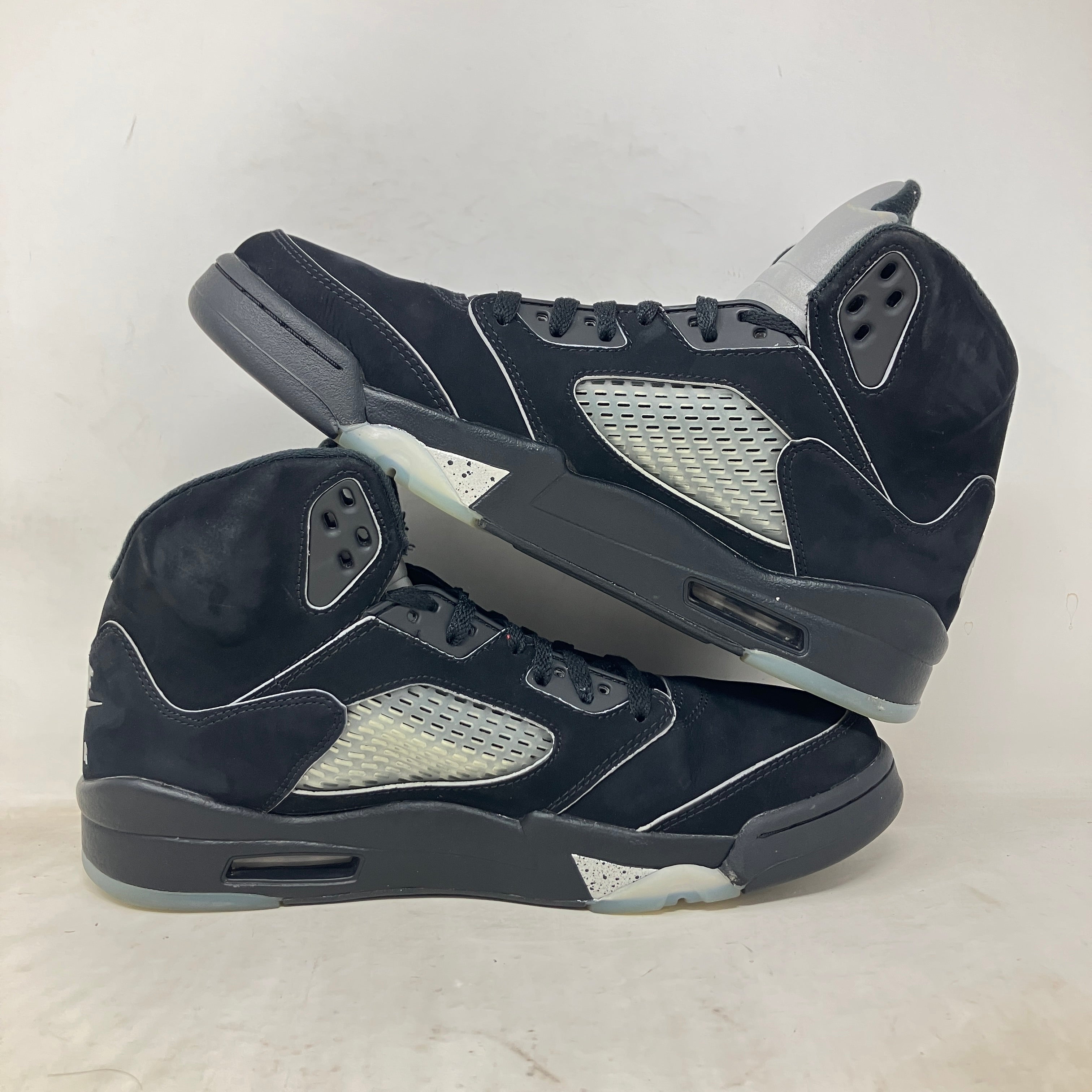 Jordan 5 Retro OG Black Metallic Reimagined