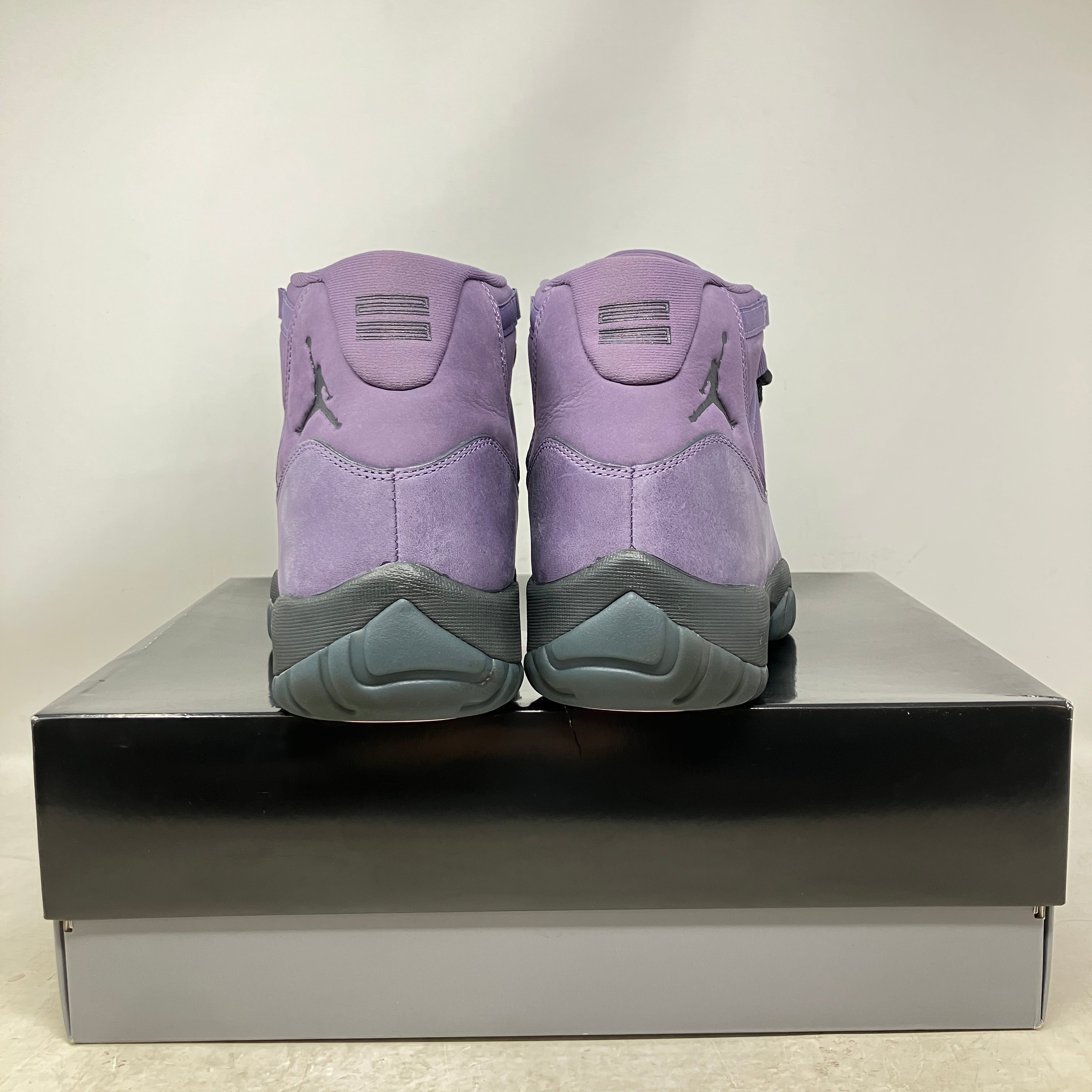 Jordan 11 Retro Mojave