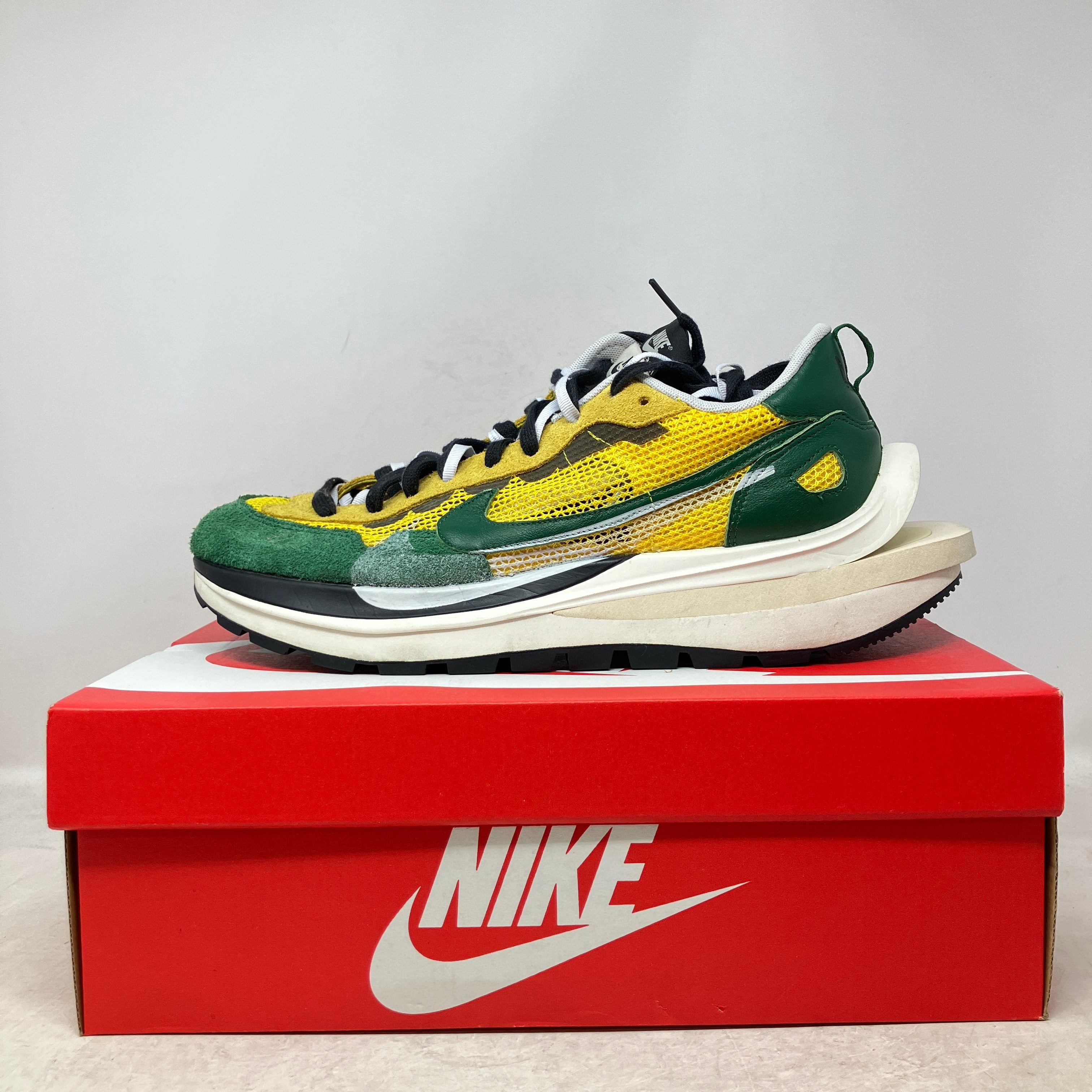Nike Vaporwaffle sacai Tour Yellow Stadium Green