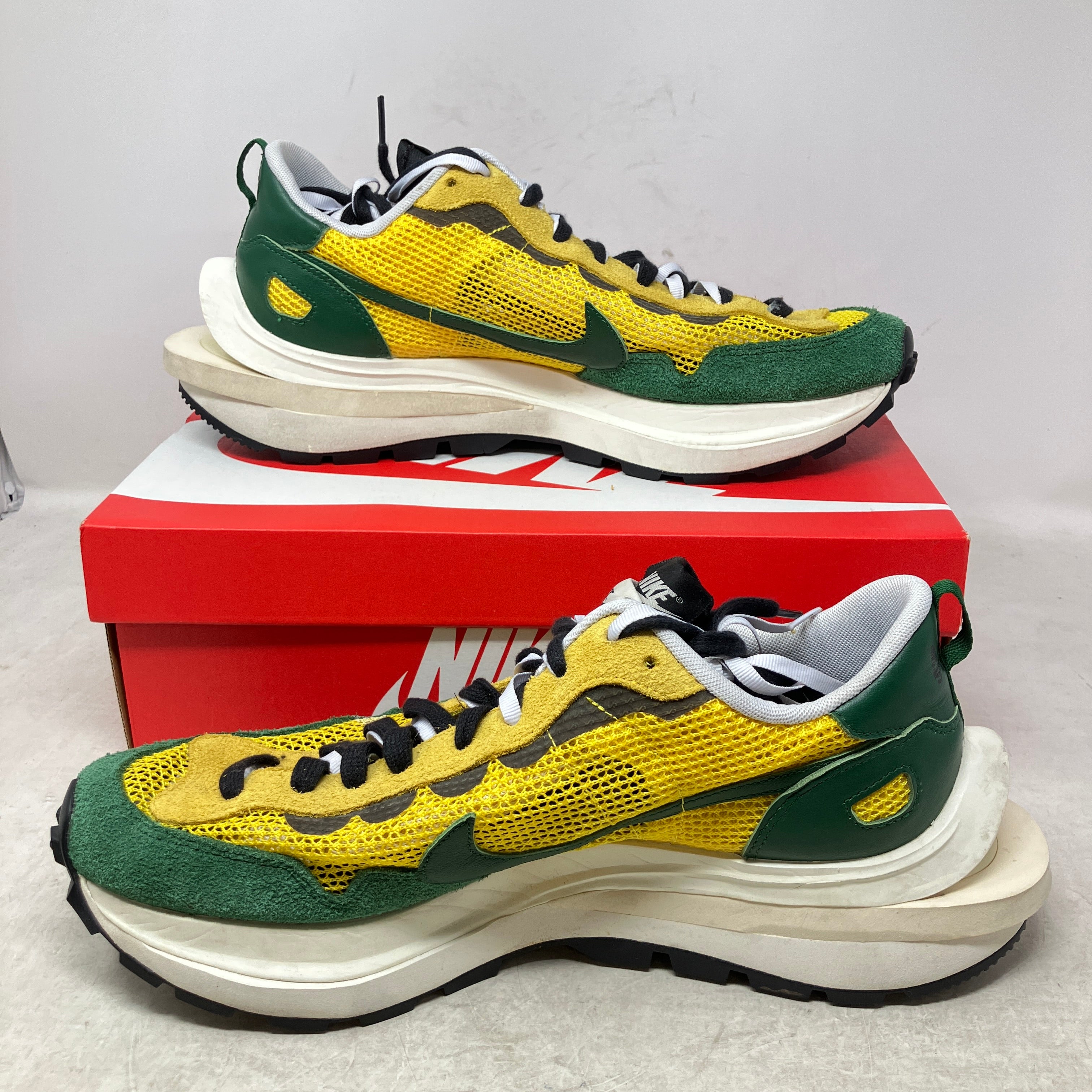 Nike Vaporwaffle sacai Tour Yellow Stadium Green