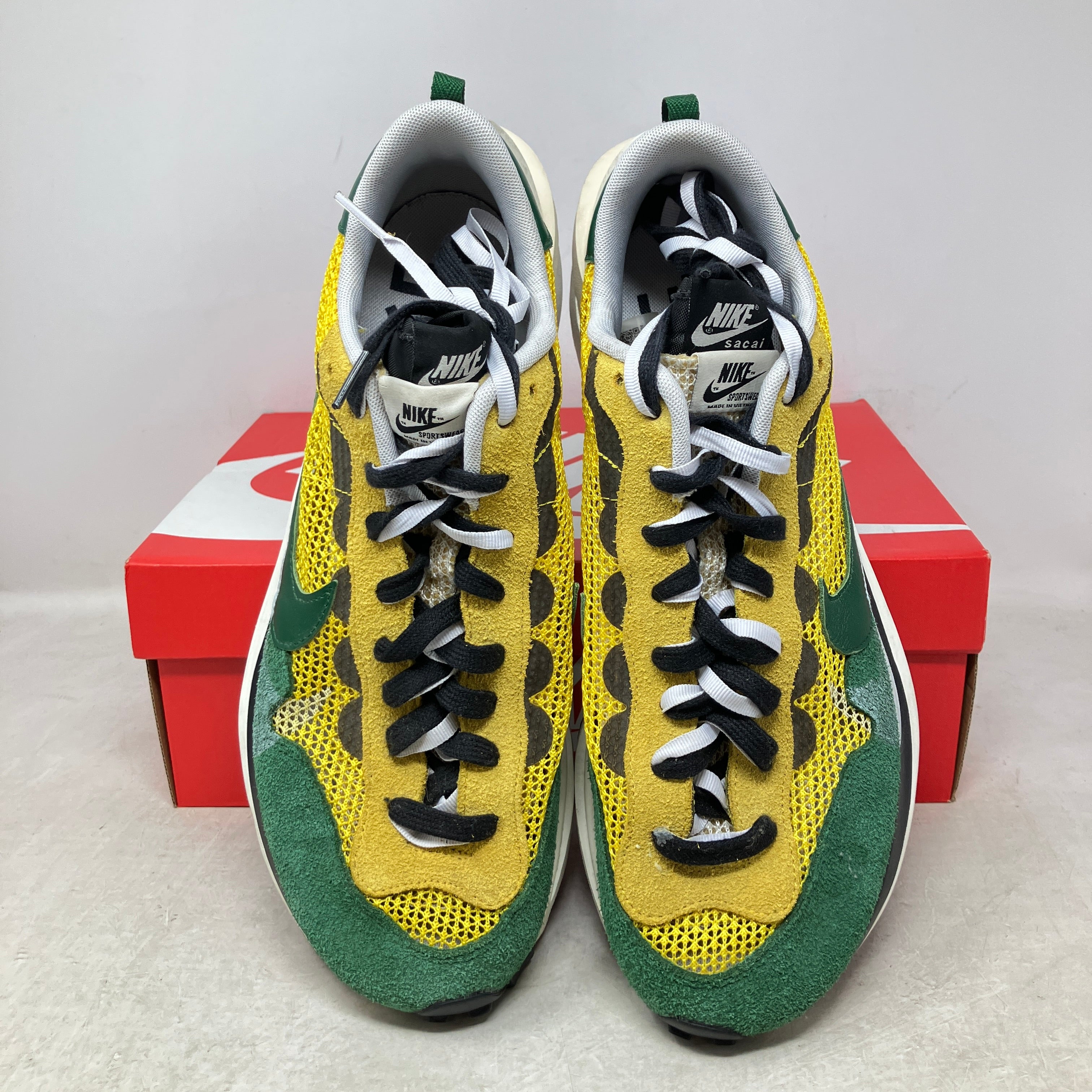 Nike Vaporwaffle sacai Tour Yellow Stadium Green