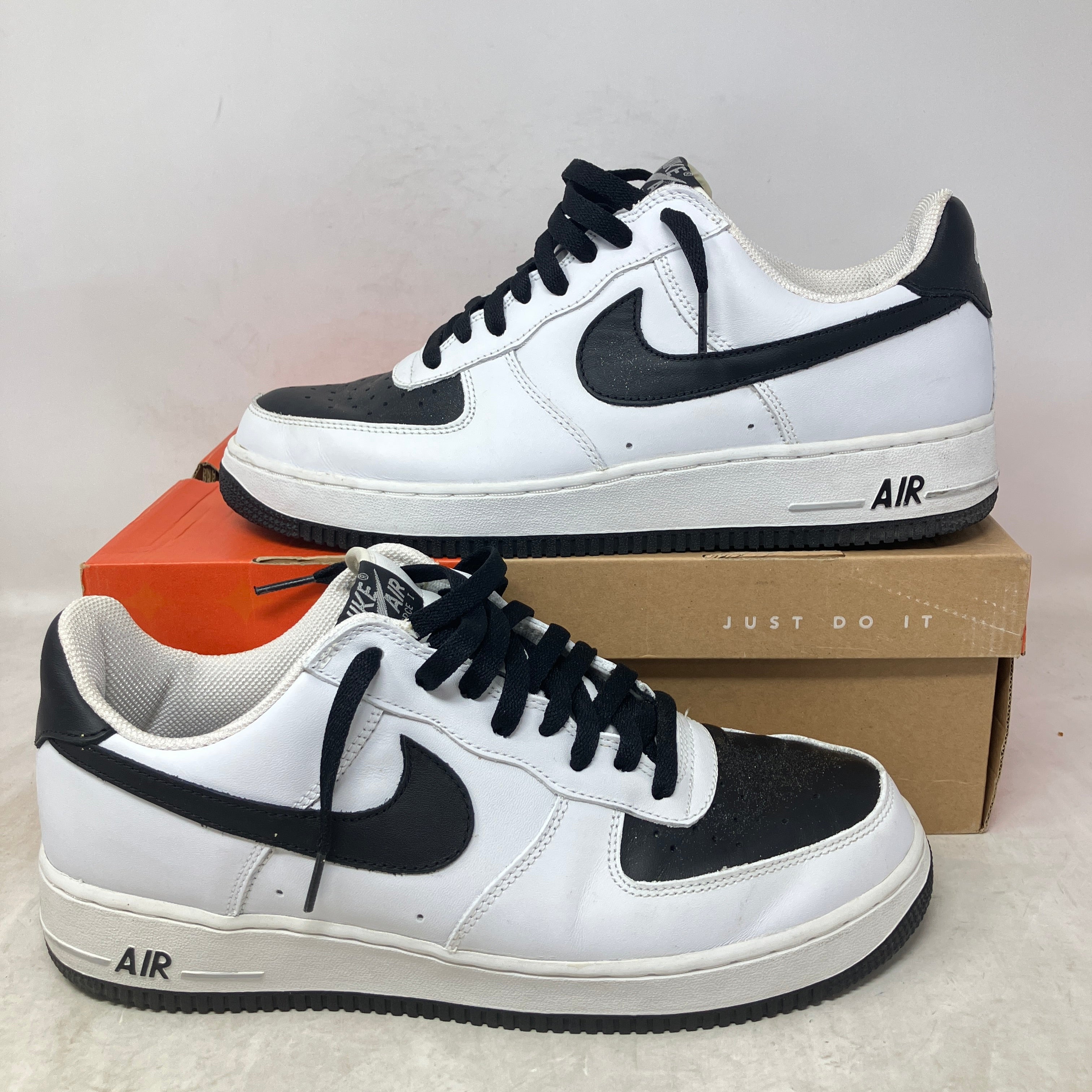 Nike Air Force 1 Black White (2004)