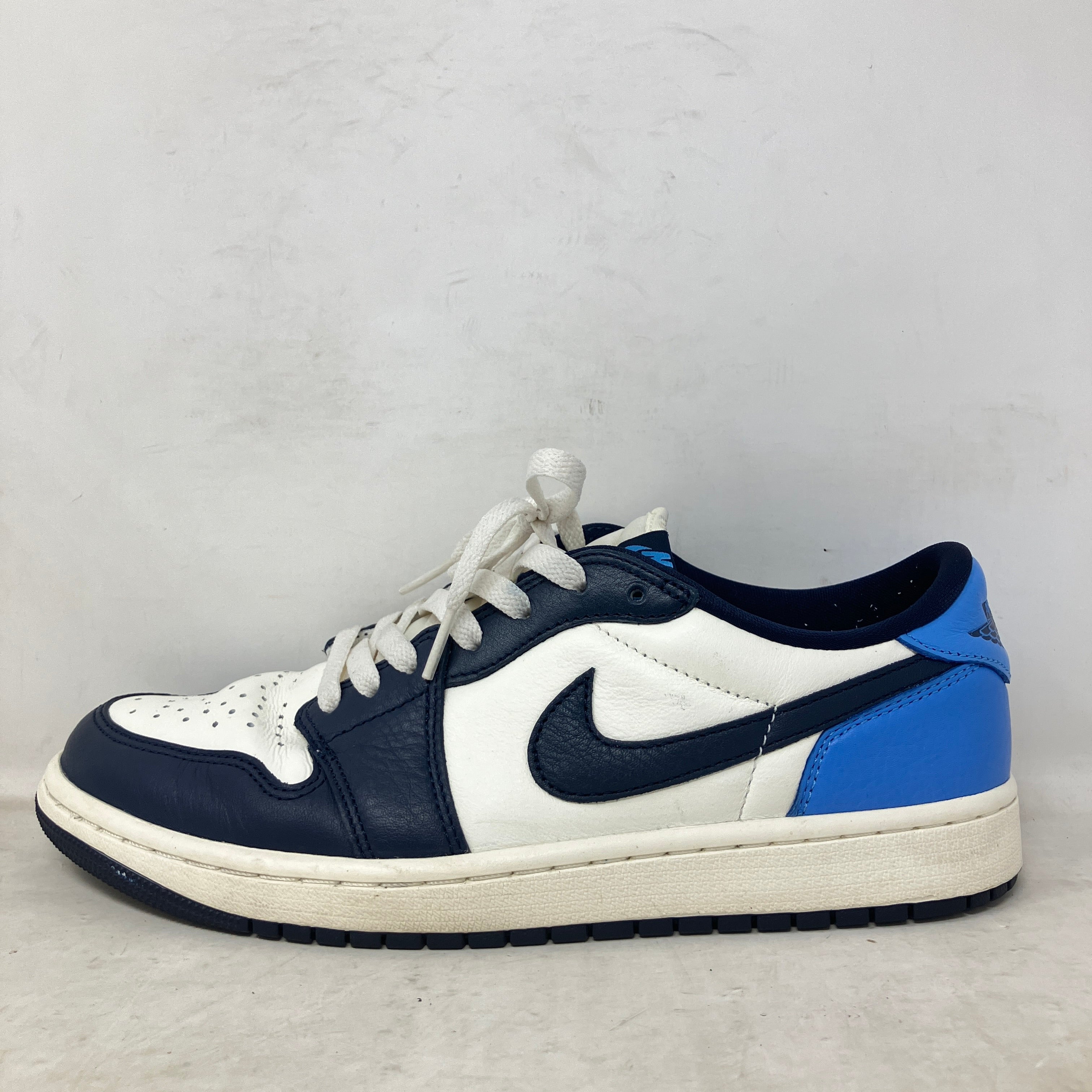 Jordan 1 Low OG Obsidian UNC