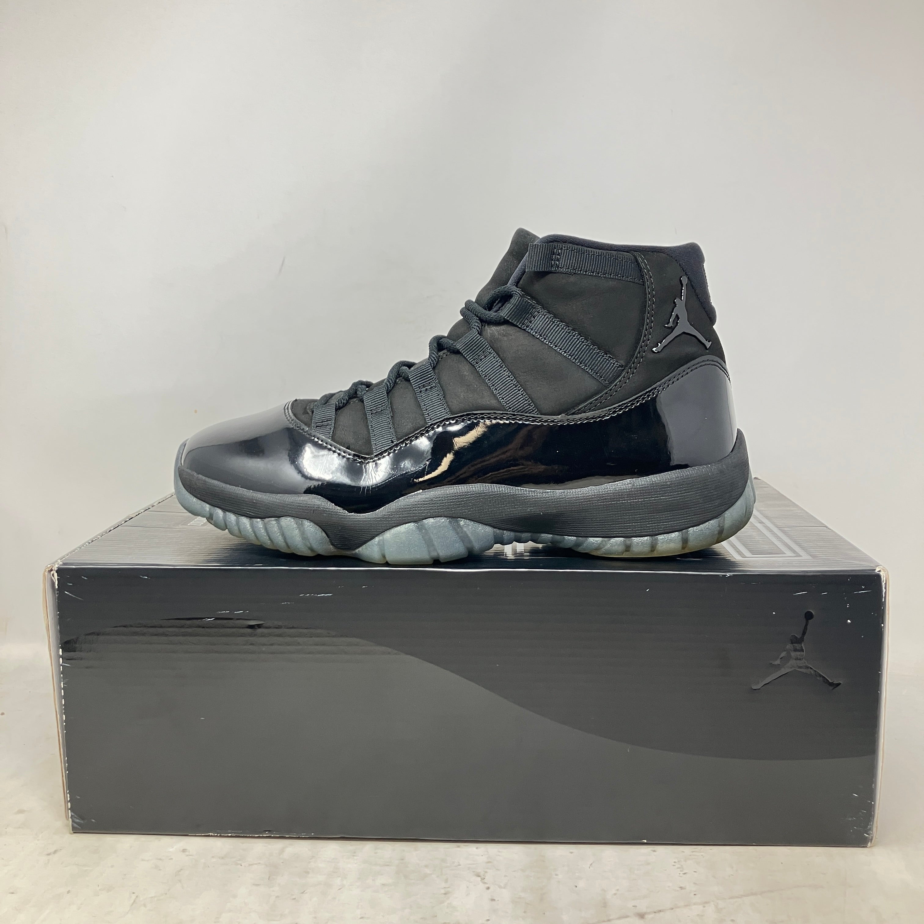Jordan 11 Retro Cap and Gown