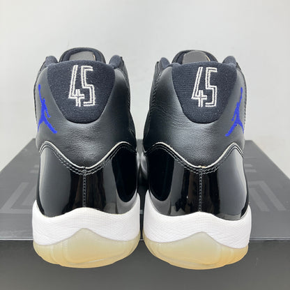 Jordan 11 Retro Space Jam (2016)