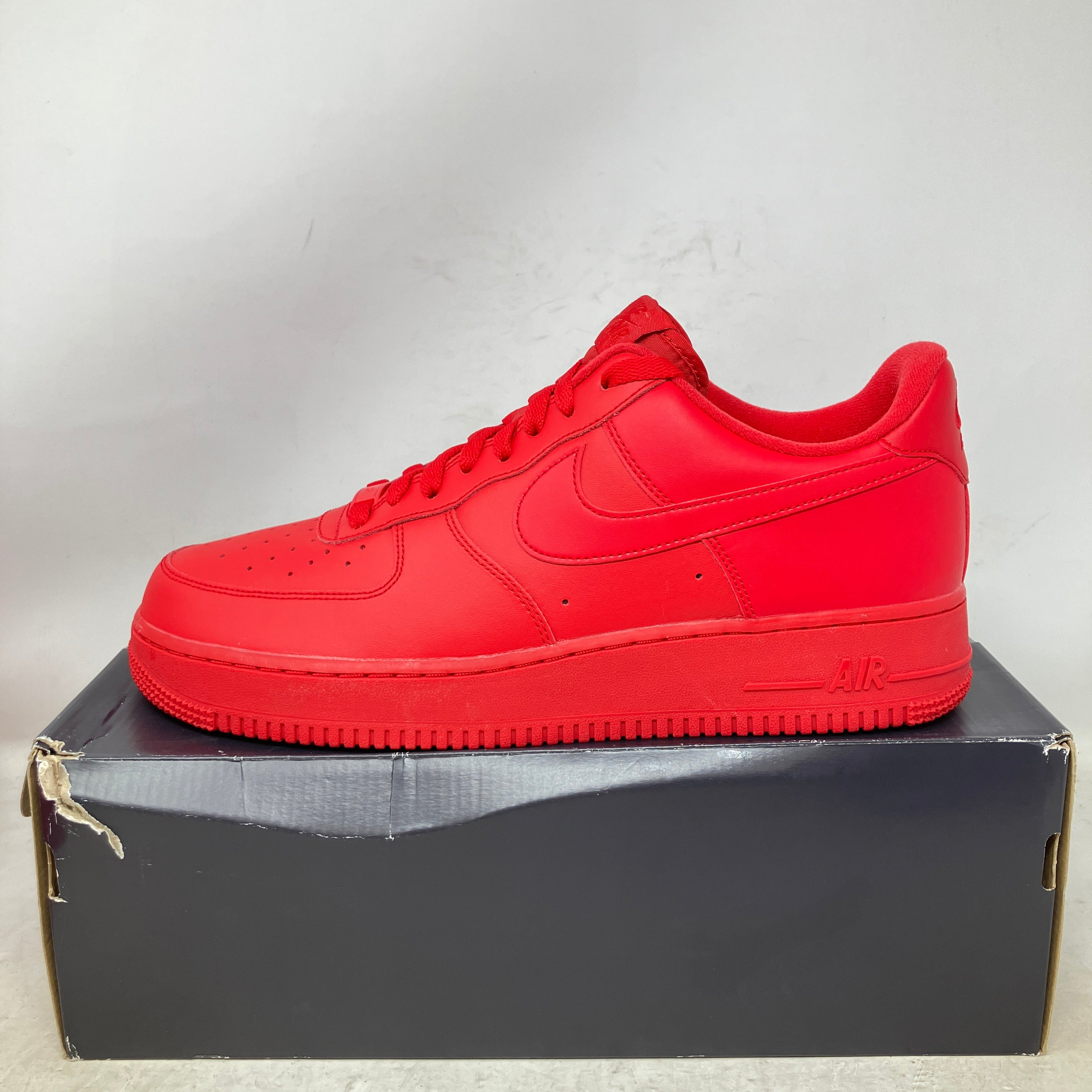 Nike Air Force 1 Low Triple Red
