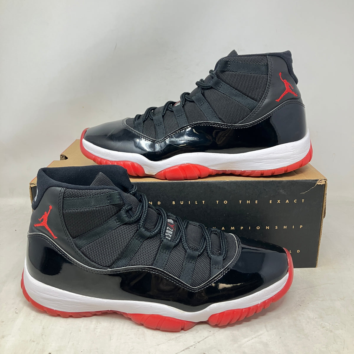 Jordan 11 Retro Playoffs Bred (2019)