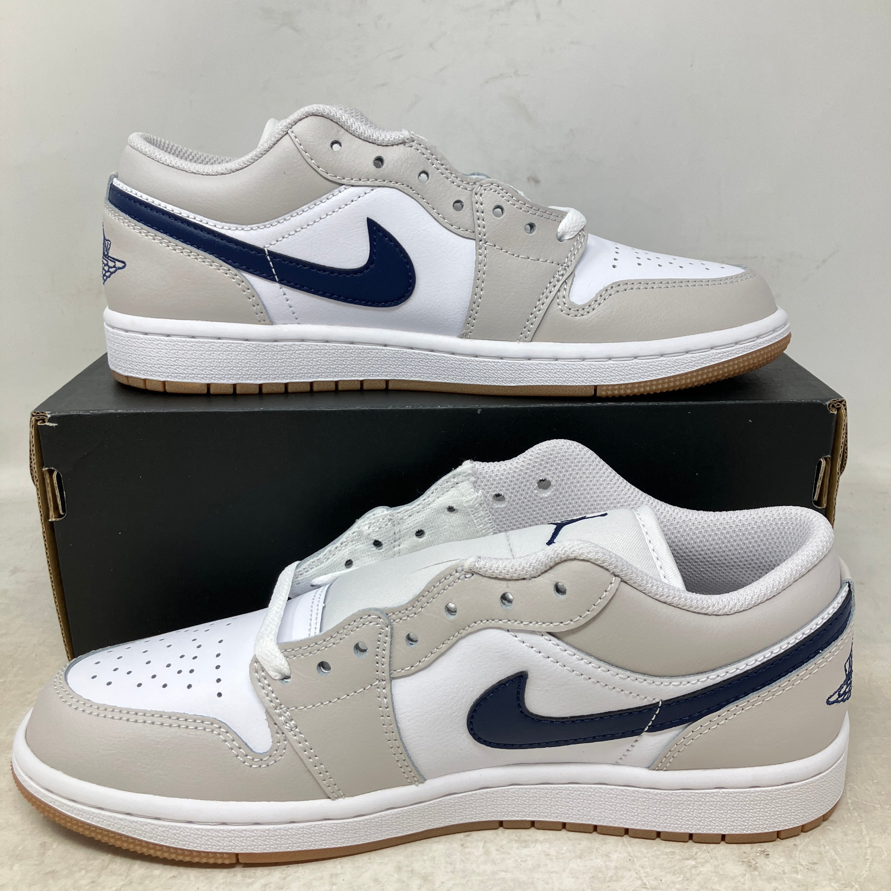 Jordan 1 Low Midnight Navy Neutral Grey