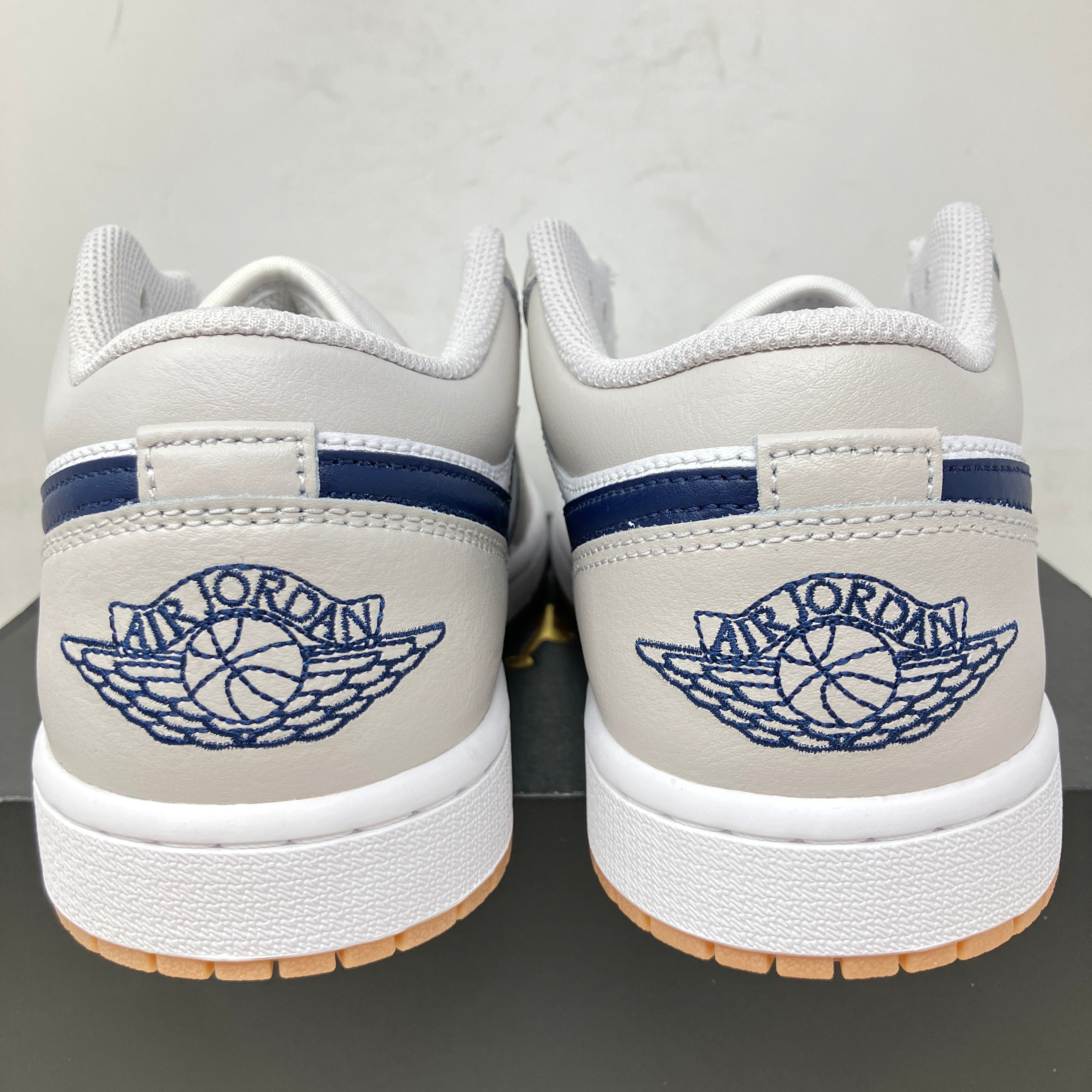 Jordan 1 Low Midnight Navy Neutral Grey