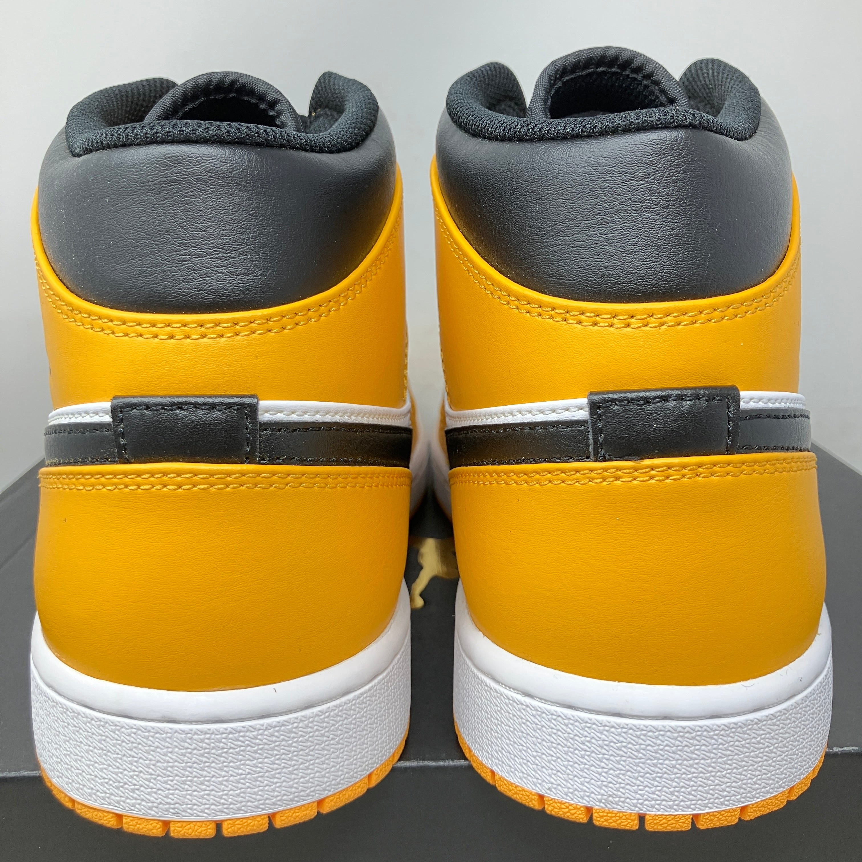 Jordan 1 Mid Taxi