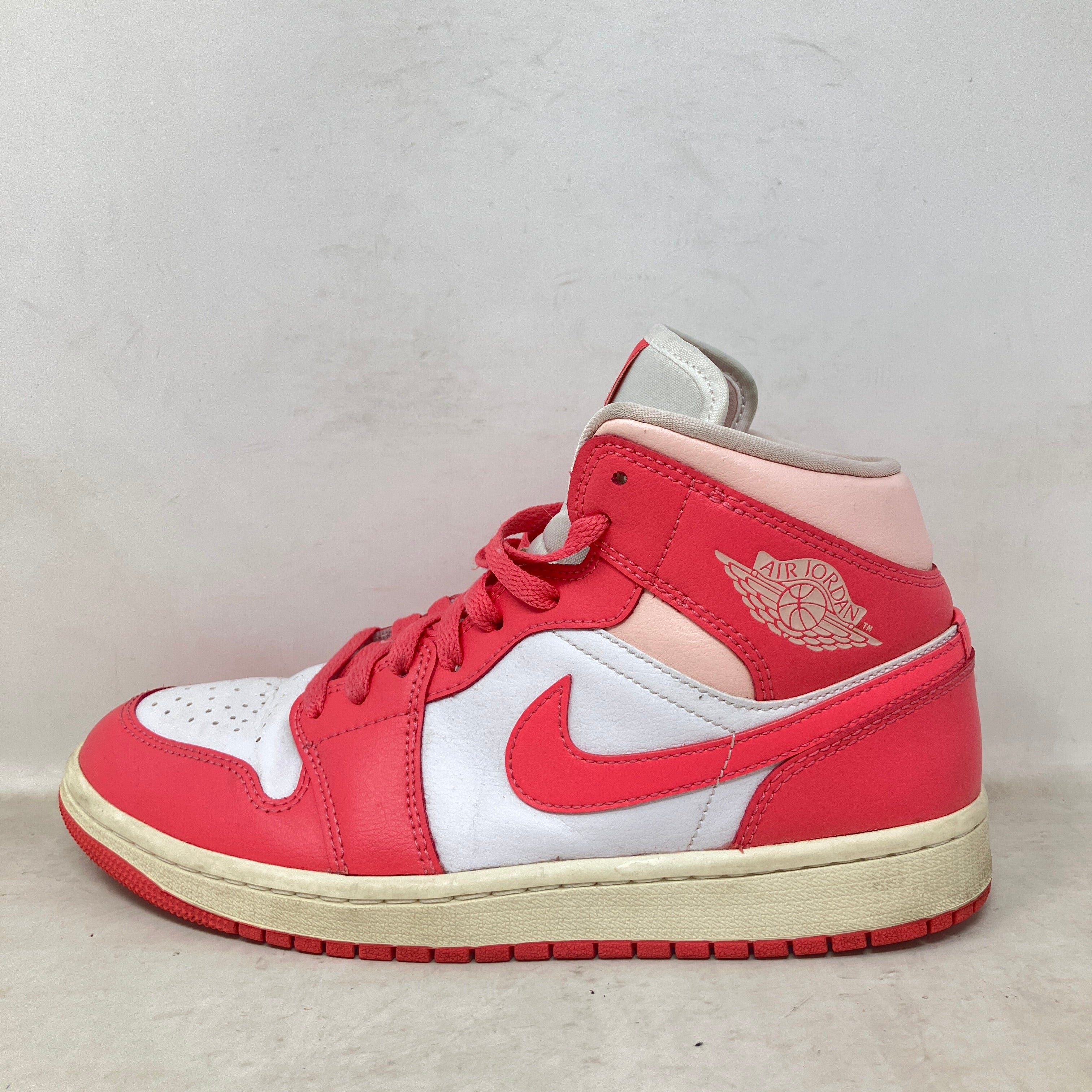 Jordan 1 Mid Strawberries and Cream (Women's)