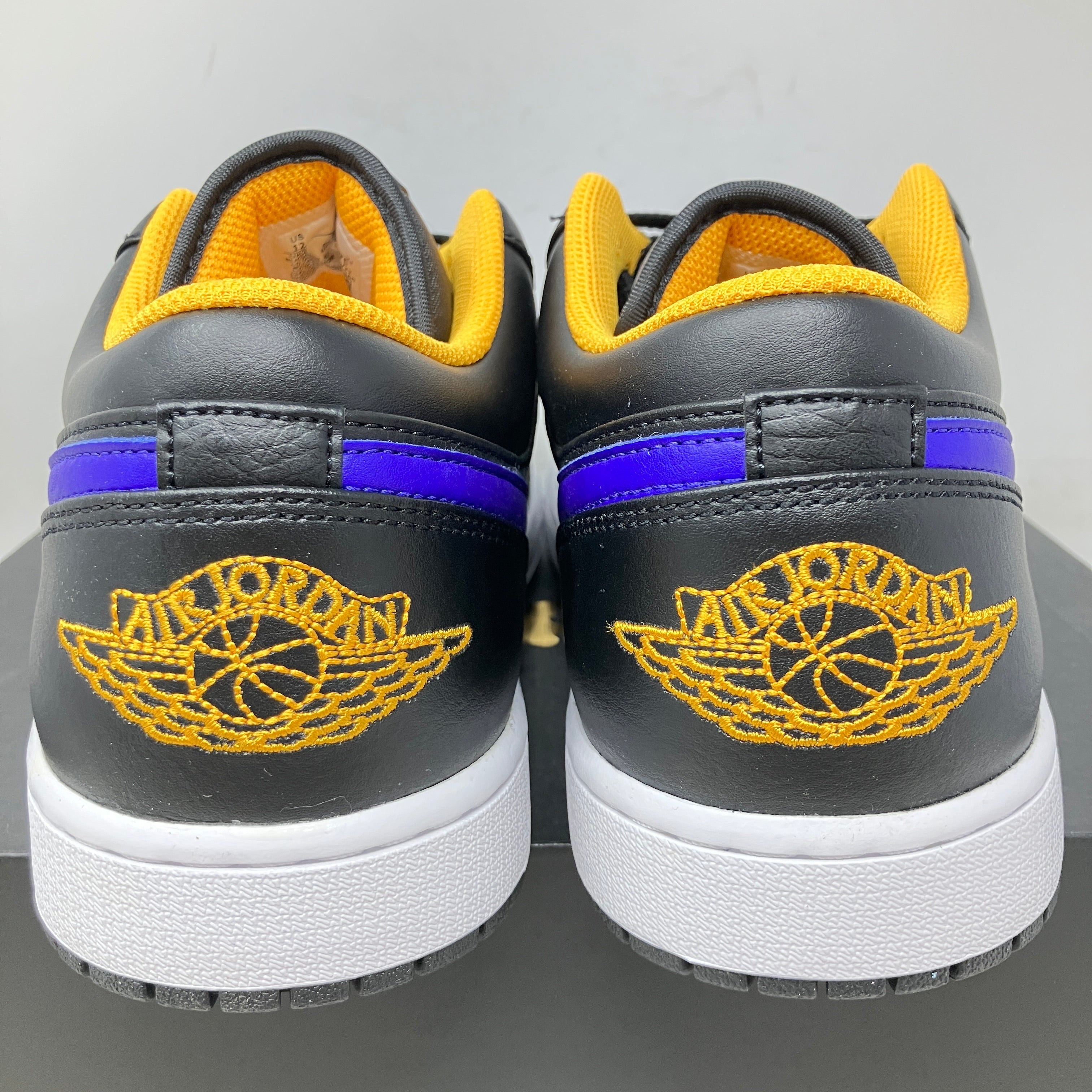 Jordan 1 Low Dark Concord