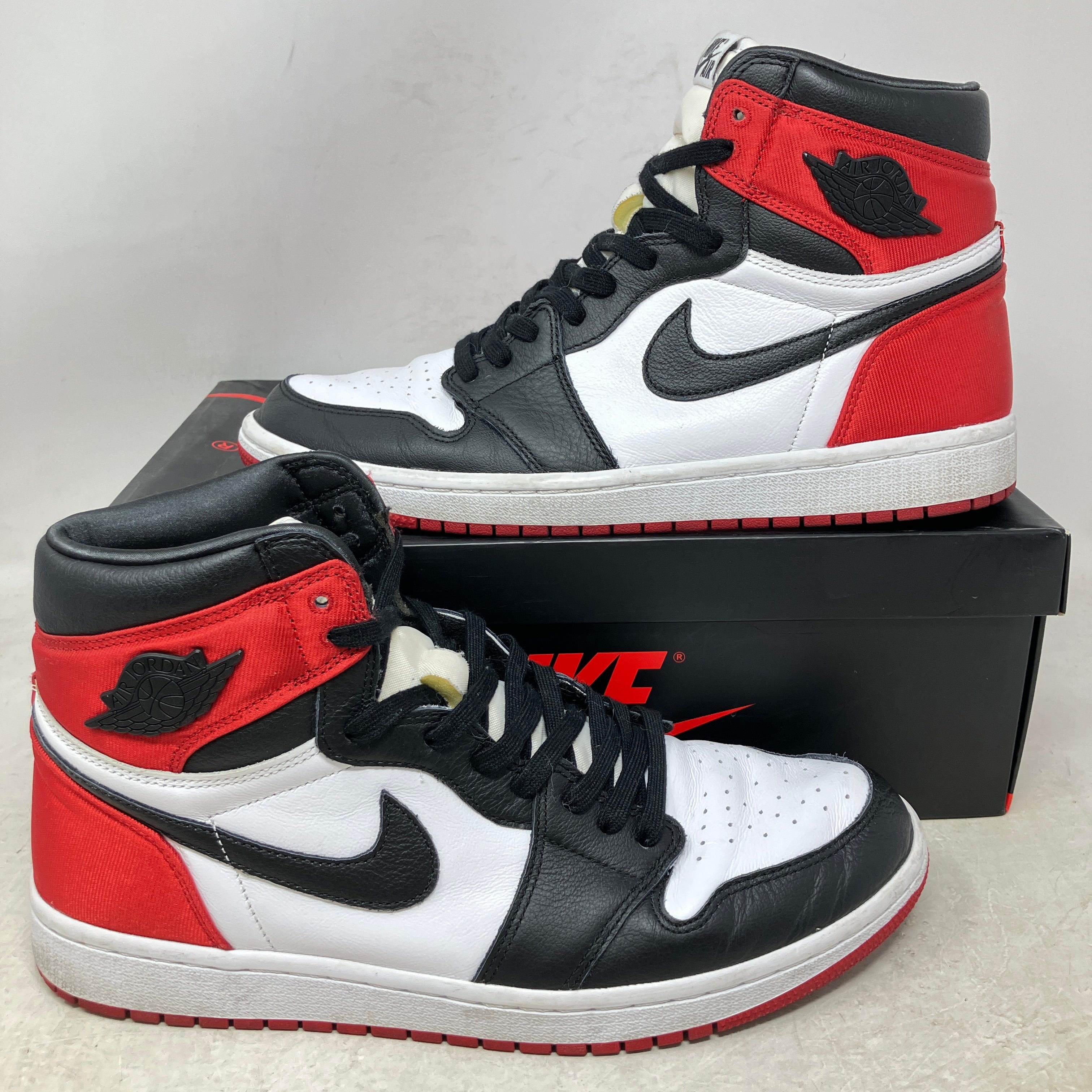Jordan 1 Retro High Satin Black Toe (Women's)