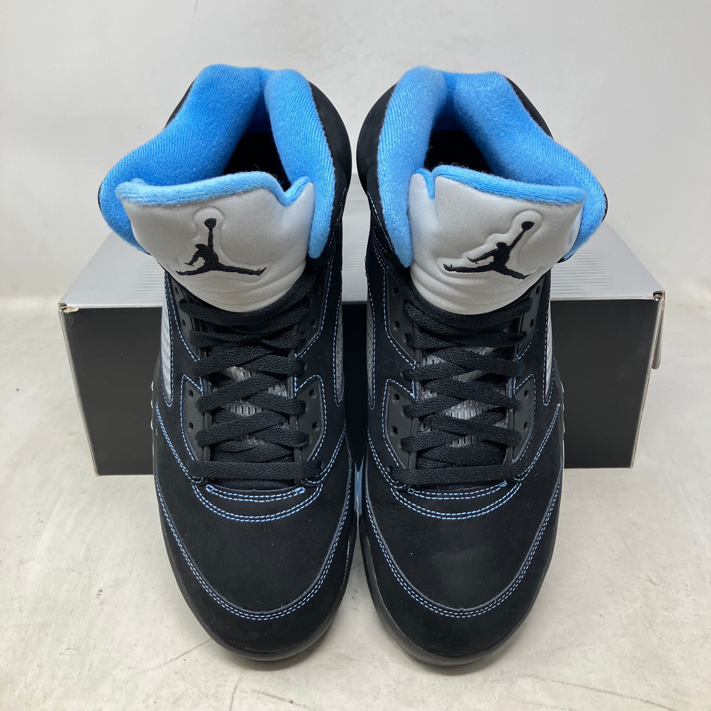 Jordan 5 Retro Black University Blue (2026)