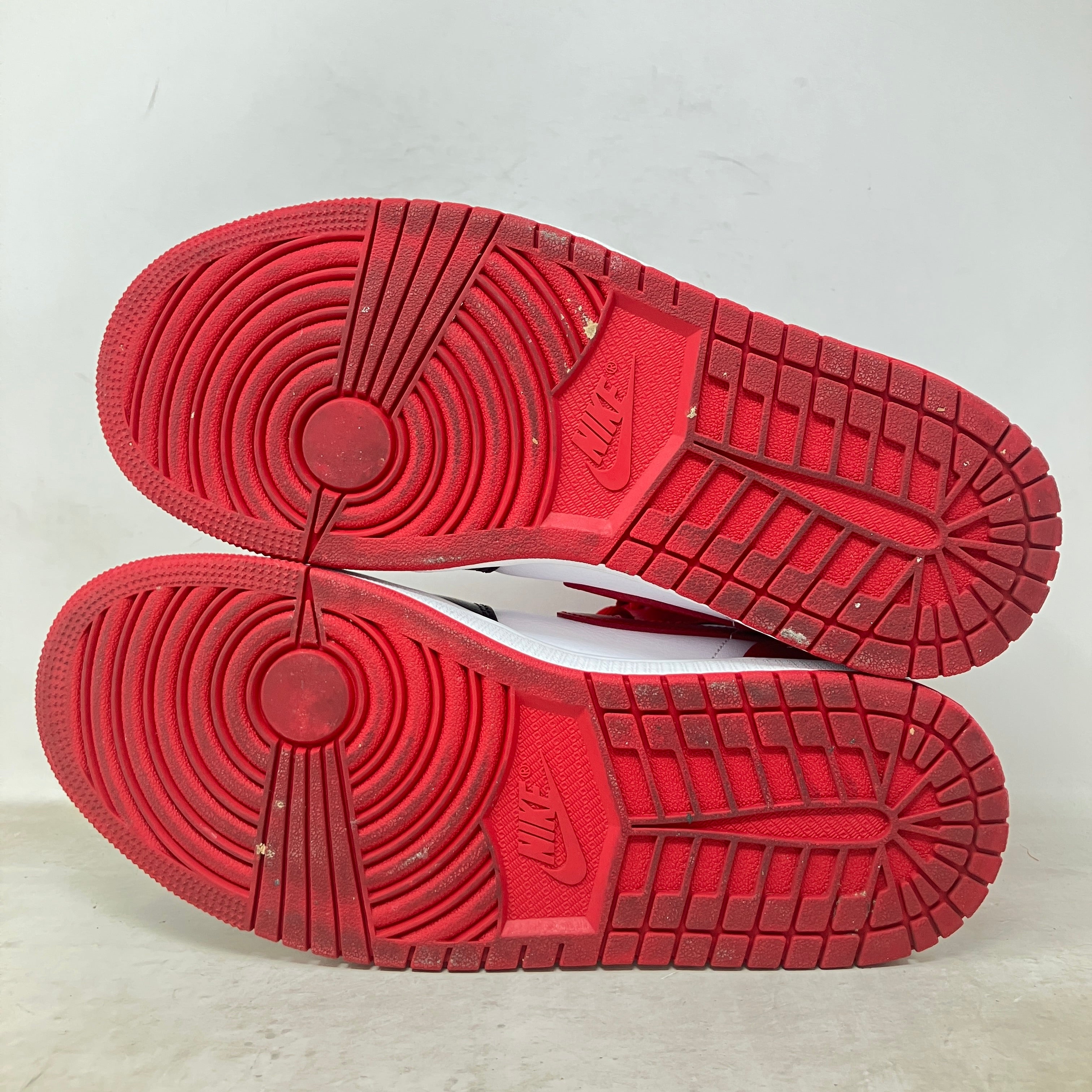 Jordan 1 Mid Alternate Bred Toe (Women's)