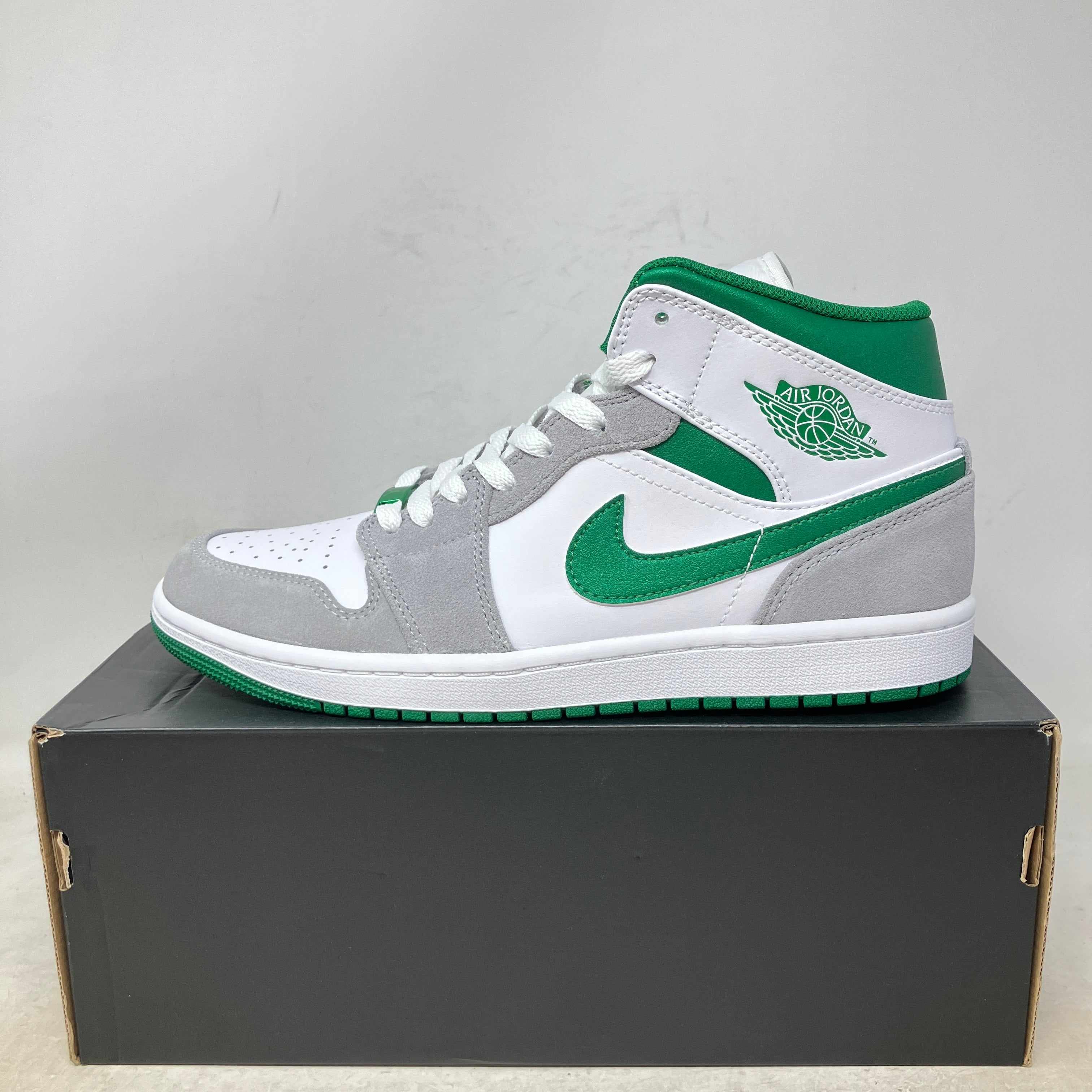 Jordan 1 Mid SE Grey Green