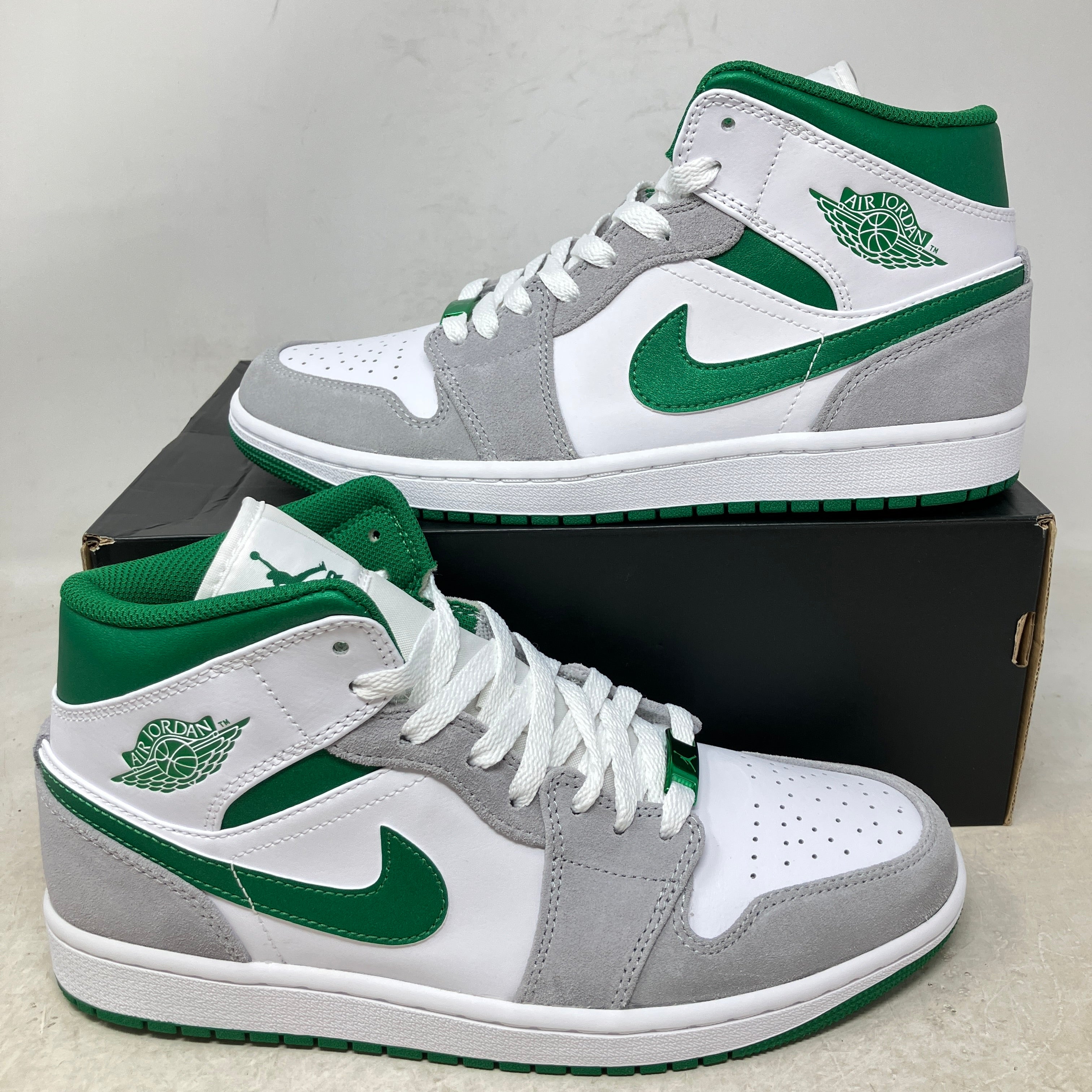 Jordan 1 Mid SE Grey Green