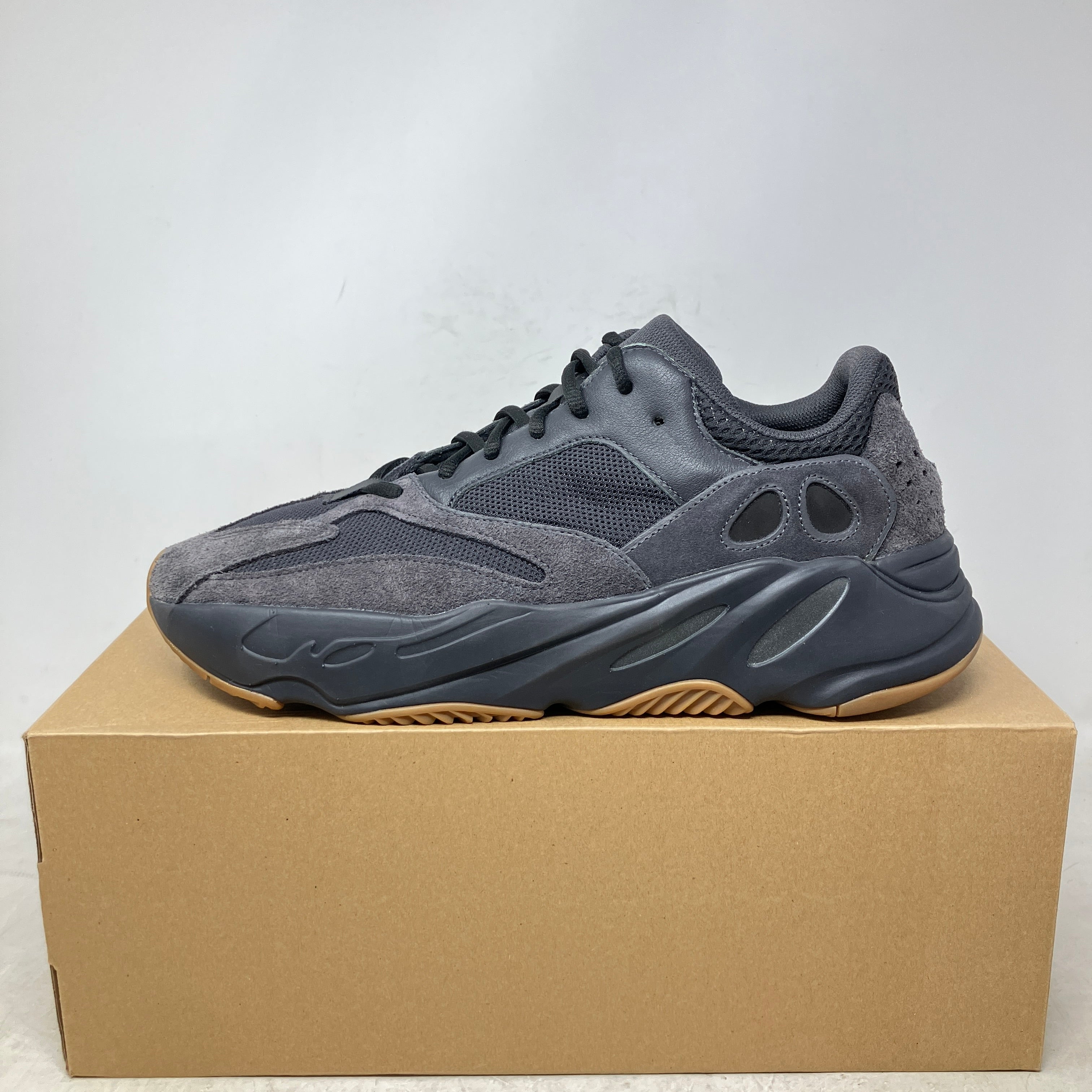 adidas Yeezy Boost 700 Utility Black
