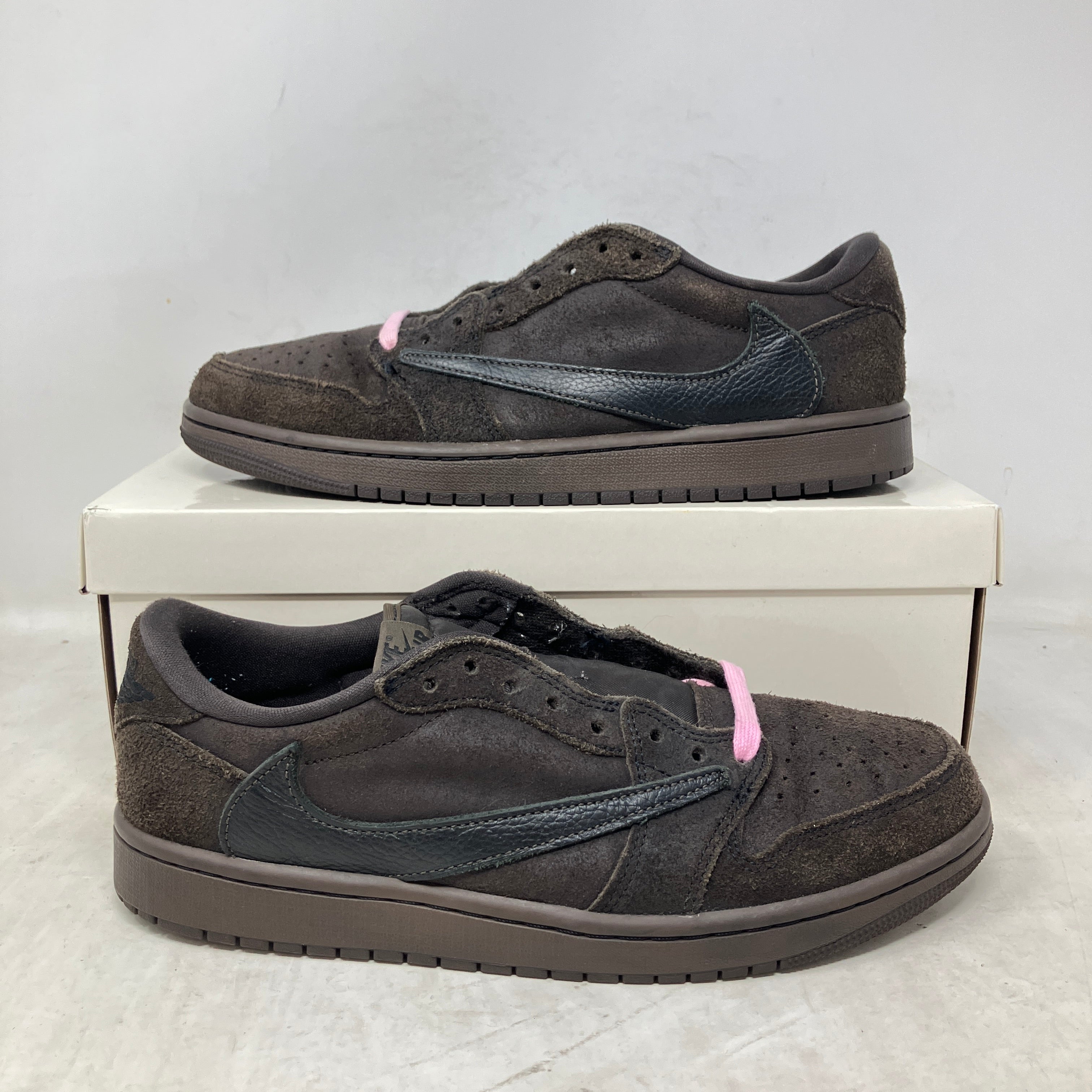 Jordan 1 Retro Low OG SP Travis Scott Velvet Brown