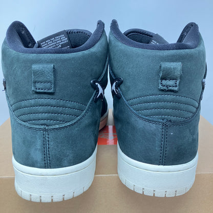 Nike SB Dunk High Oski Shark
