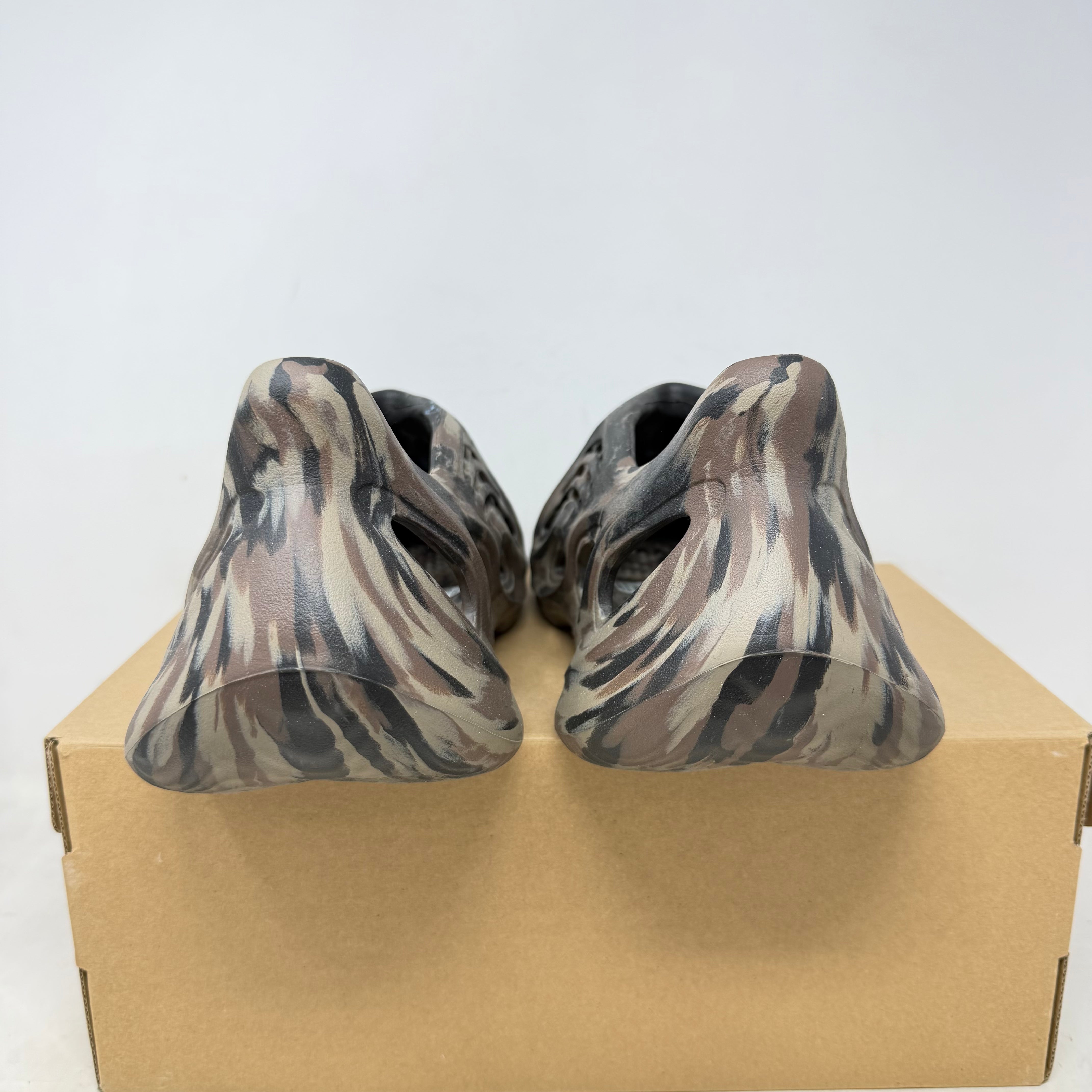 adidas Yeezy Foam RNR MX Cinder