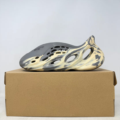 adidas Yeezy Foam RNNR MXT Moon Gray