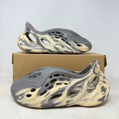 adidas Yeezy Foam RNNR MXT Moon Gray