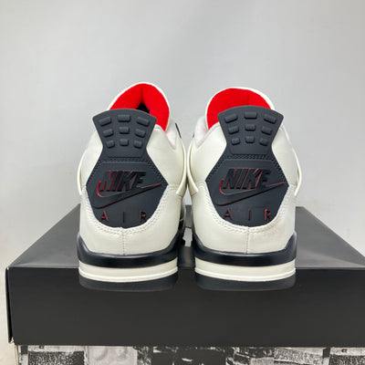 Jordan 4 Retro Flight Club