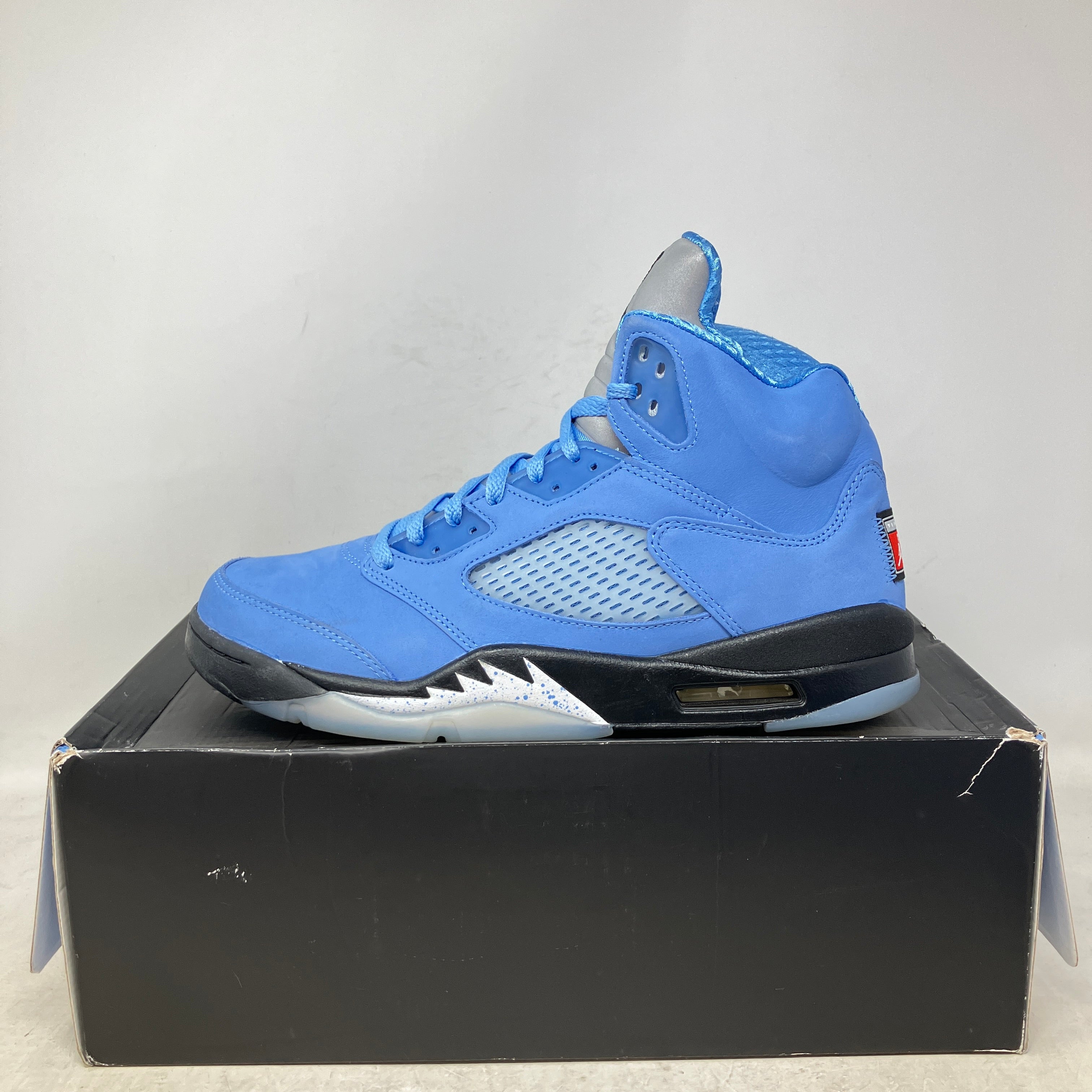 Jordan 5 Retro UNC University Blue