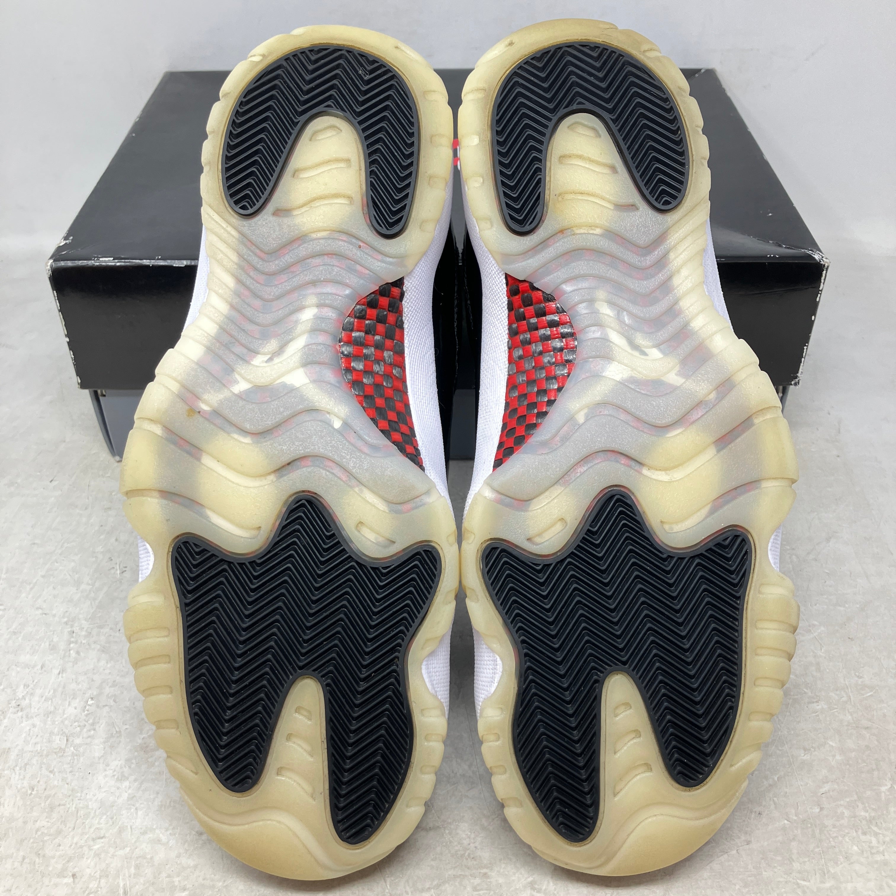 Jordan 11 Retro Low 72-10
