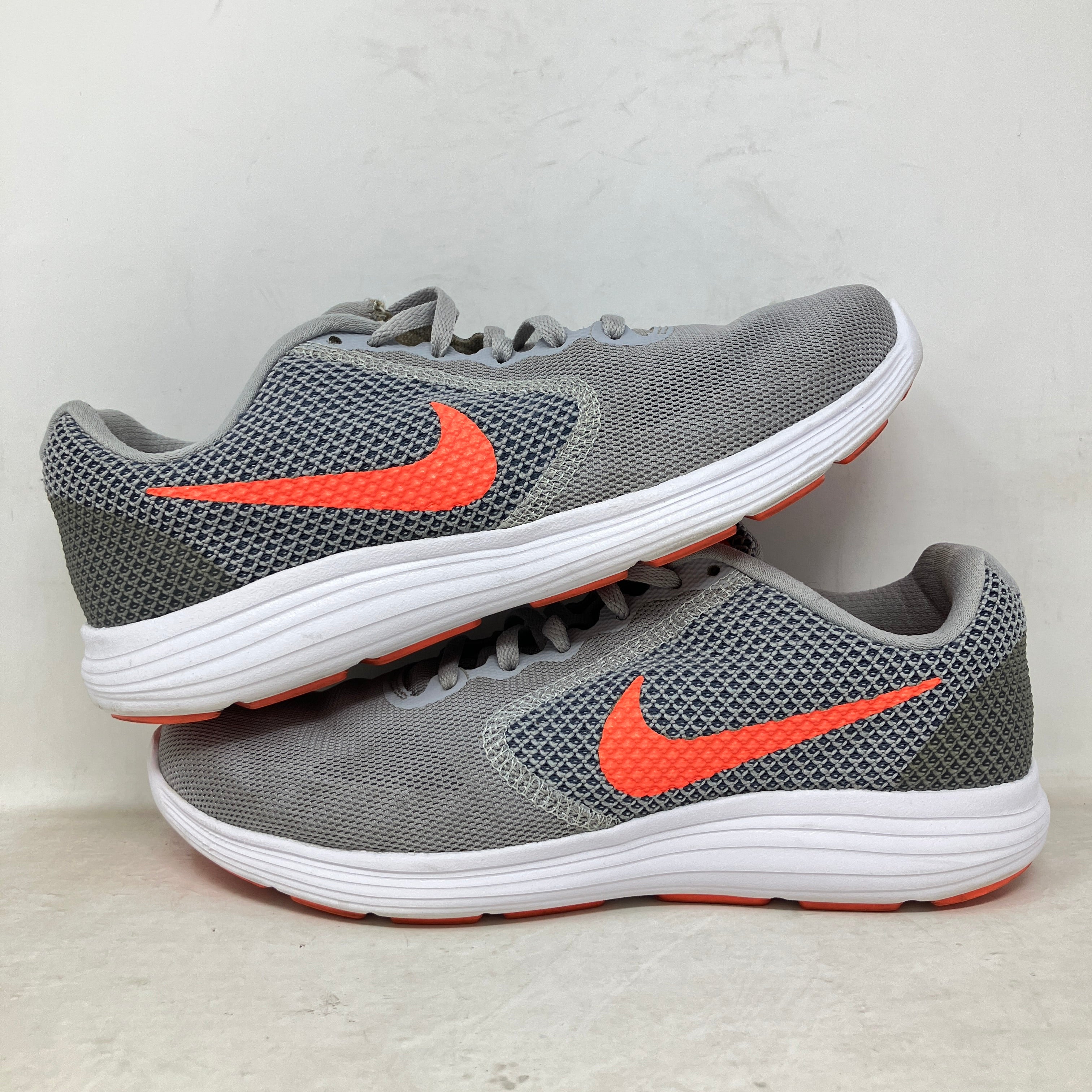 Nike Revolution 3 Wolf Grey Hyper Orange (Women's)
