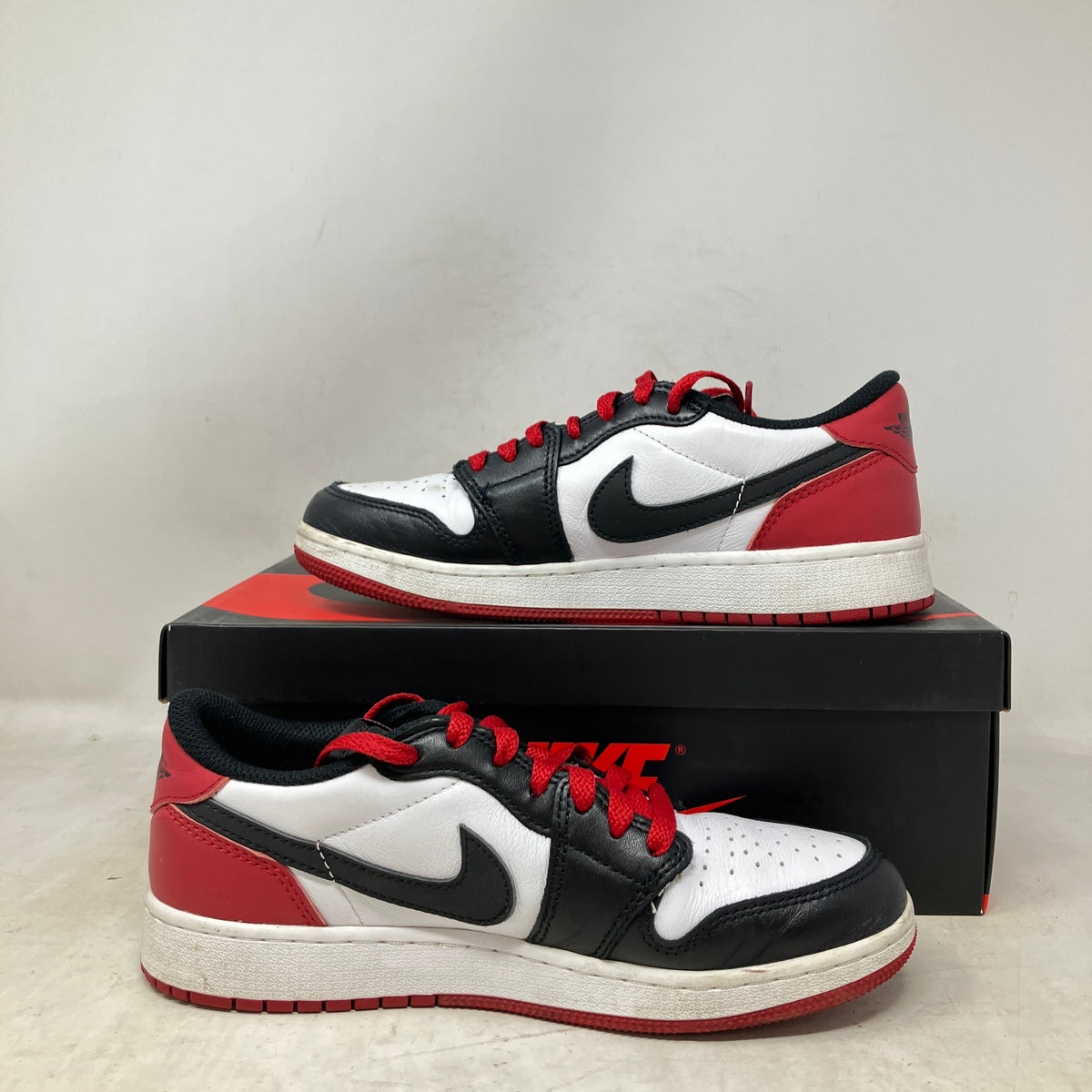 Jordan 1 Retro Low OG Black Toe (2023) (GS)