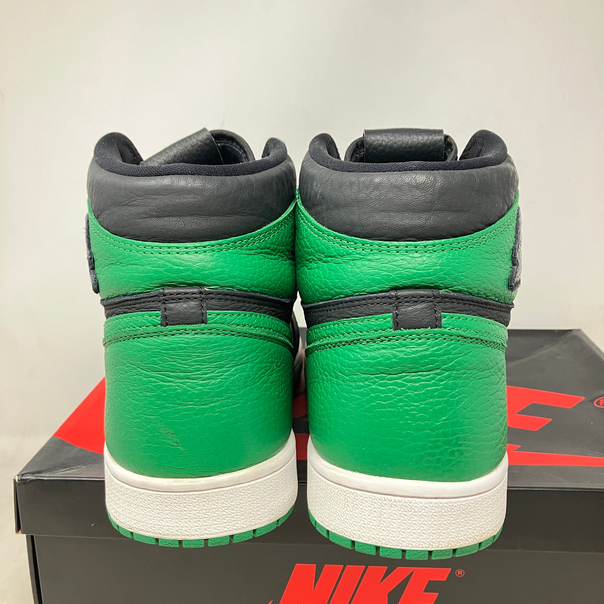 Jordan 1 Retro High Pine Green Black