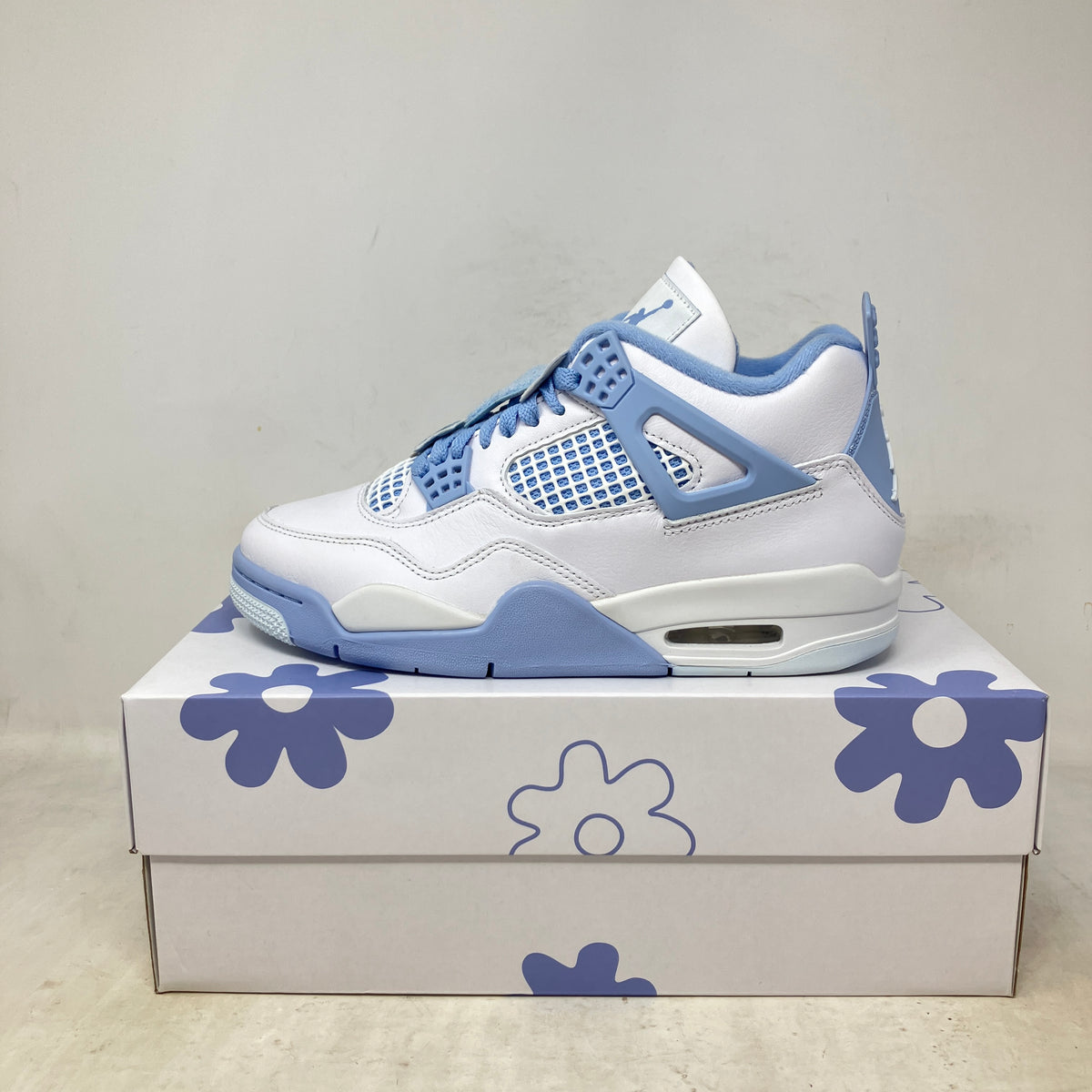 Jordan 4 Retro Forget Me Not (Women's)