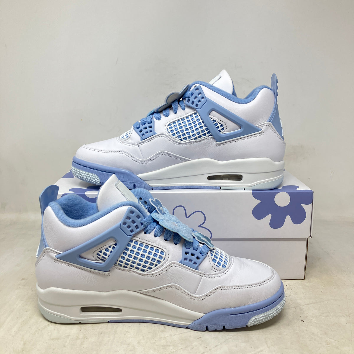 Jordan 4 Retro Forget Me Not (Women's)