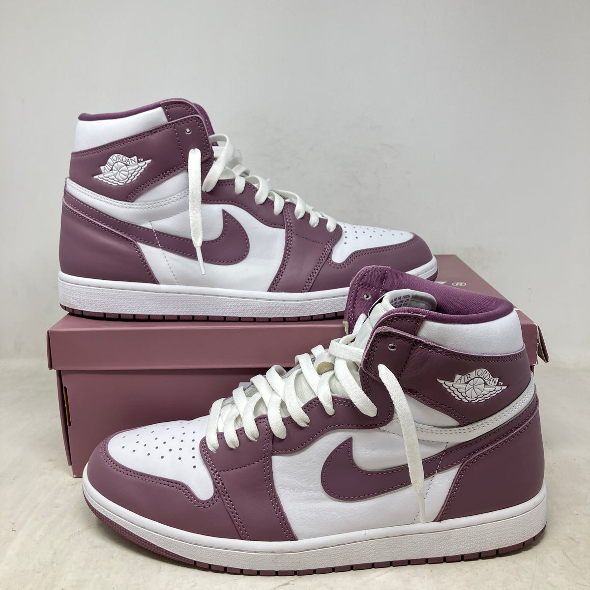 Jordan 1 Retro High OG Mauve
