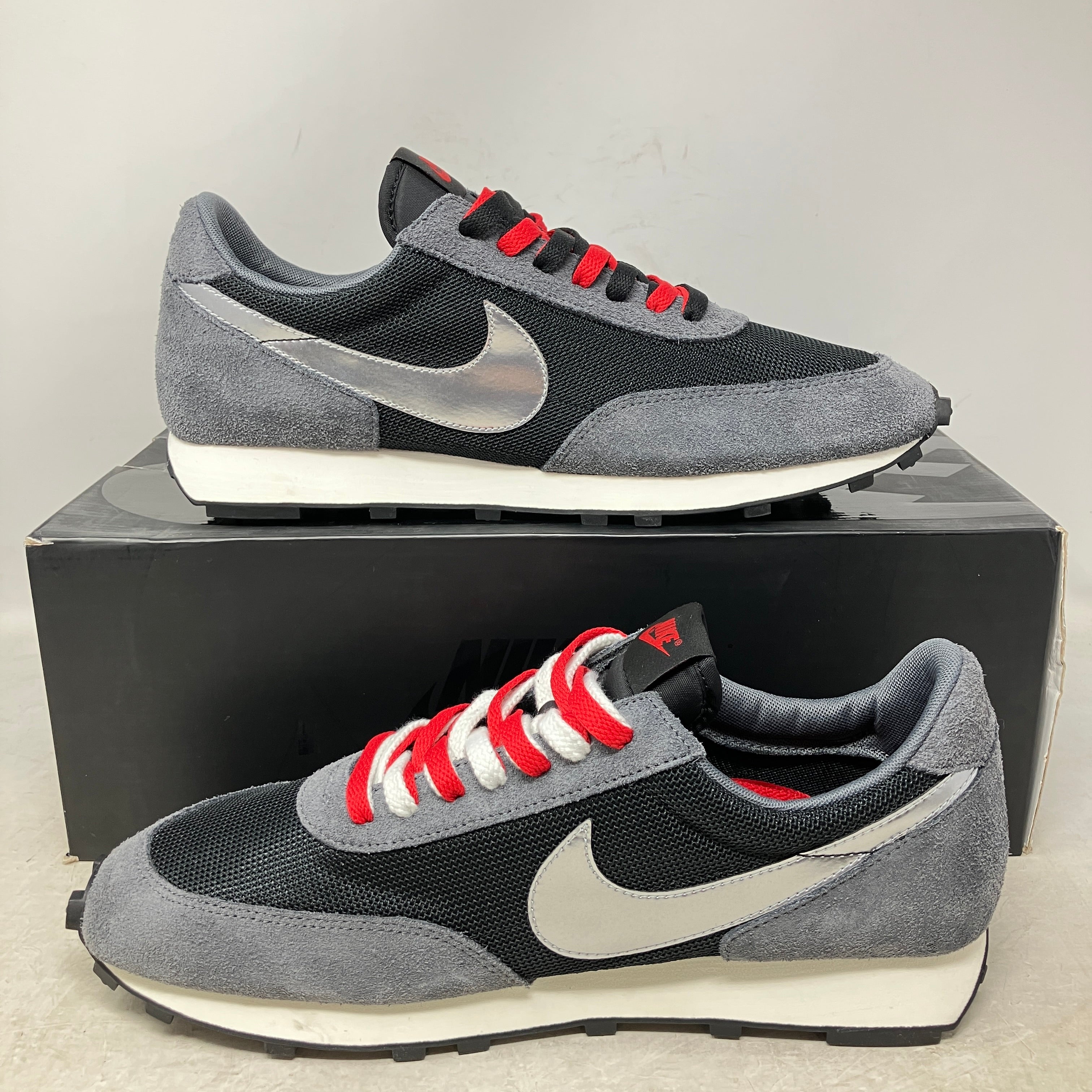 Nike Daybreak Metallic Silver