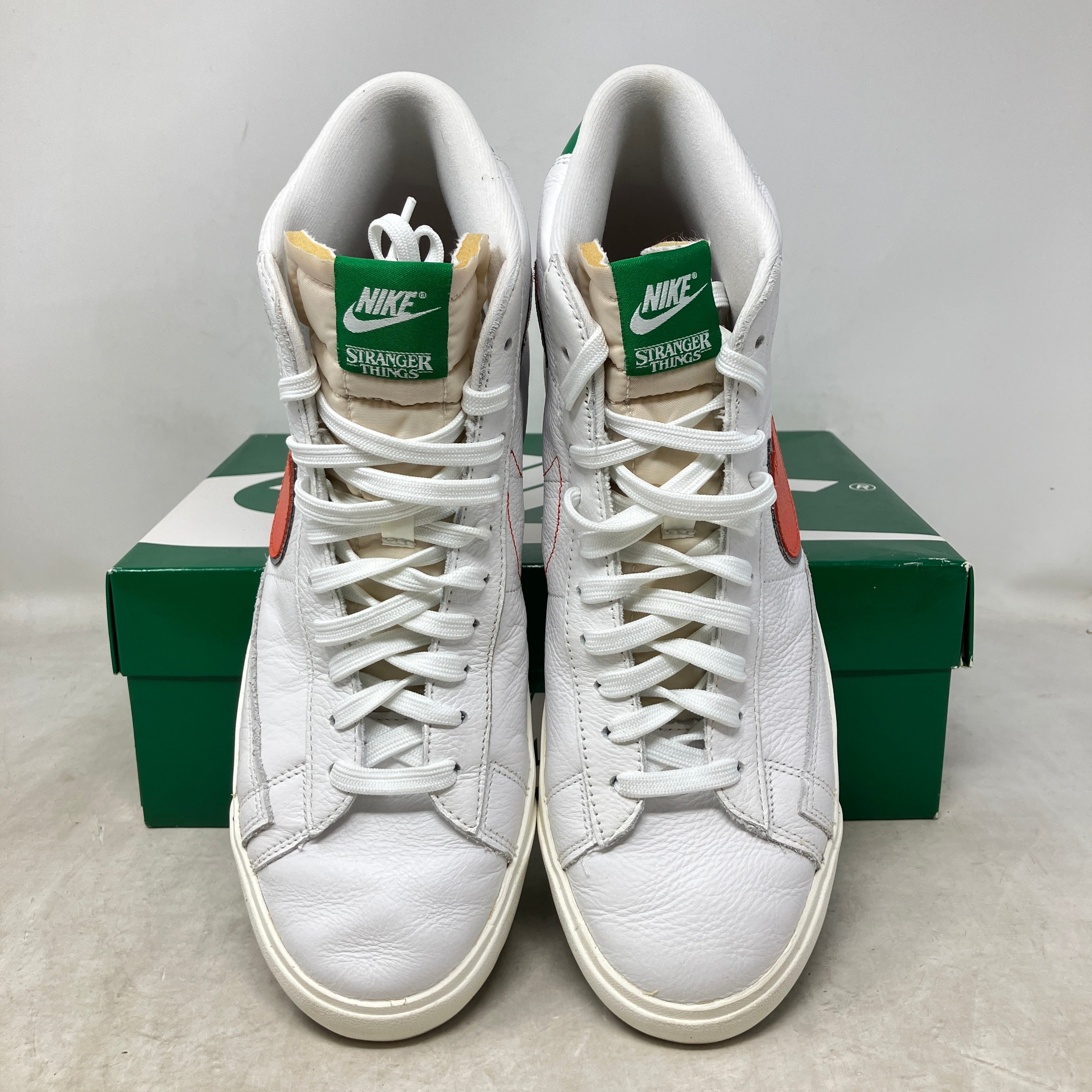 Nike Blazer Mid Stranger Things Hawkins High School