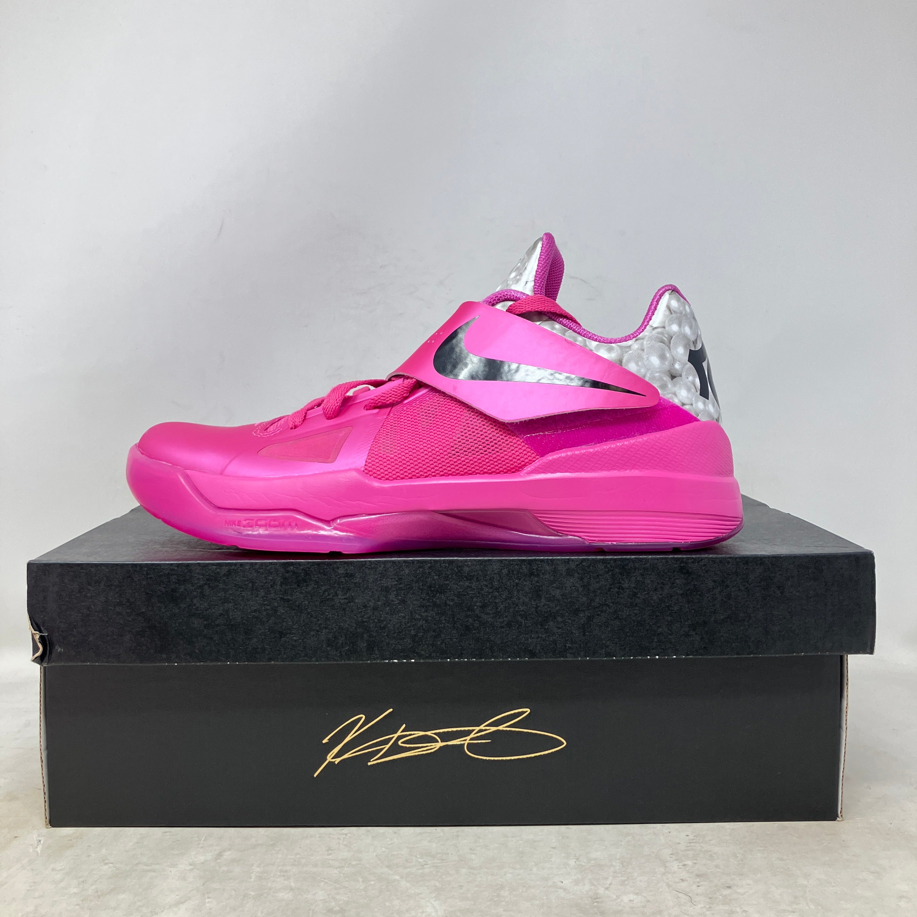 Nike KD 4 Aunt Pearl (2024)