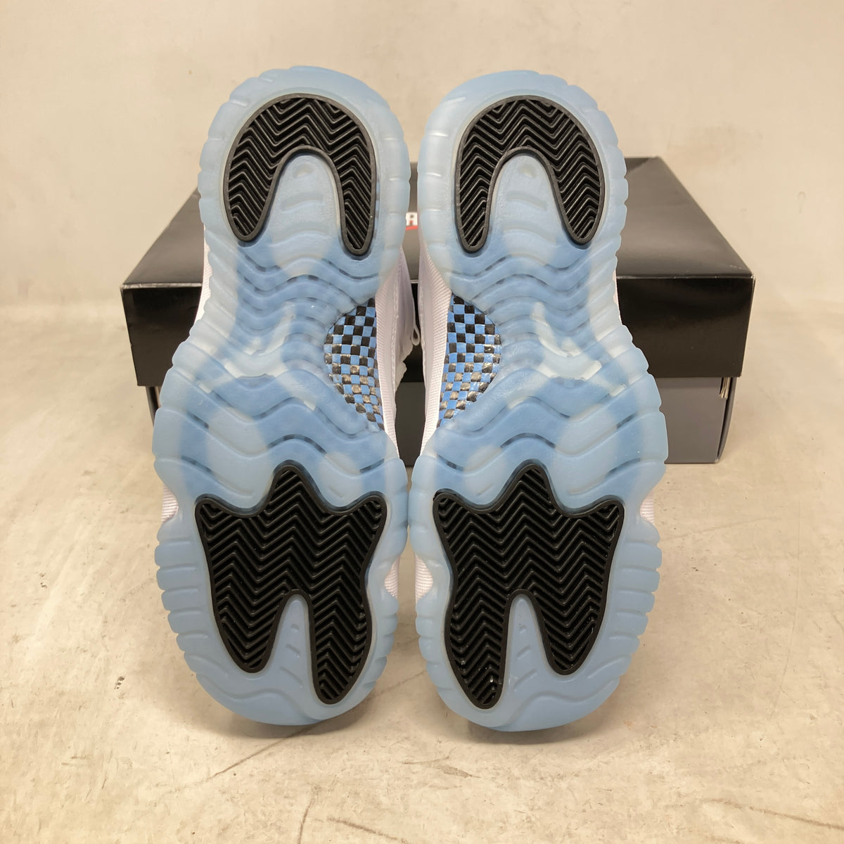 Jordan 11 Retro Legend Blue (2024) (GS)