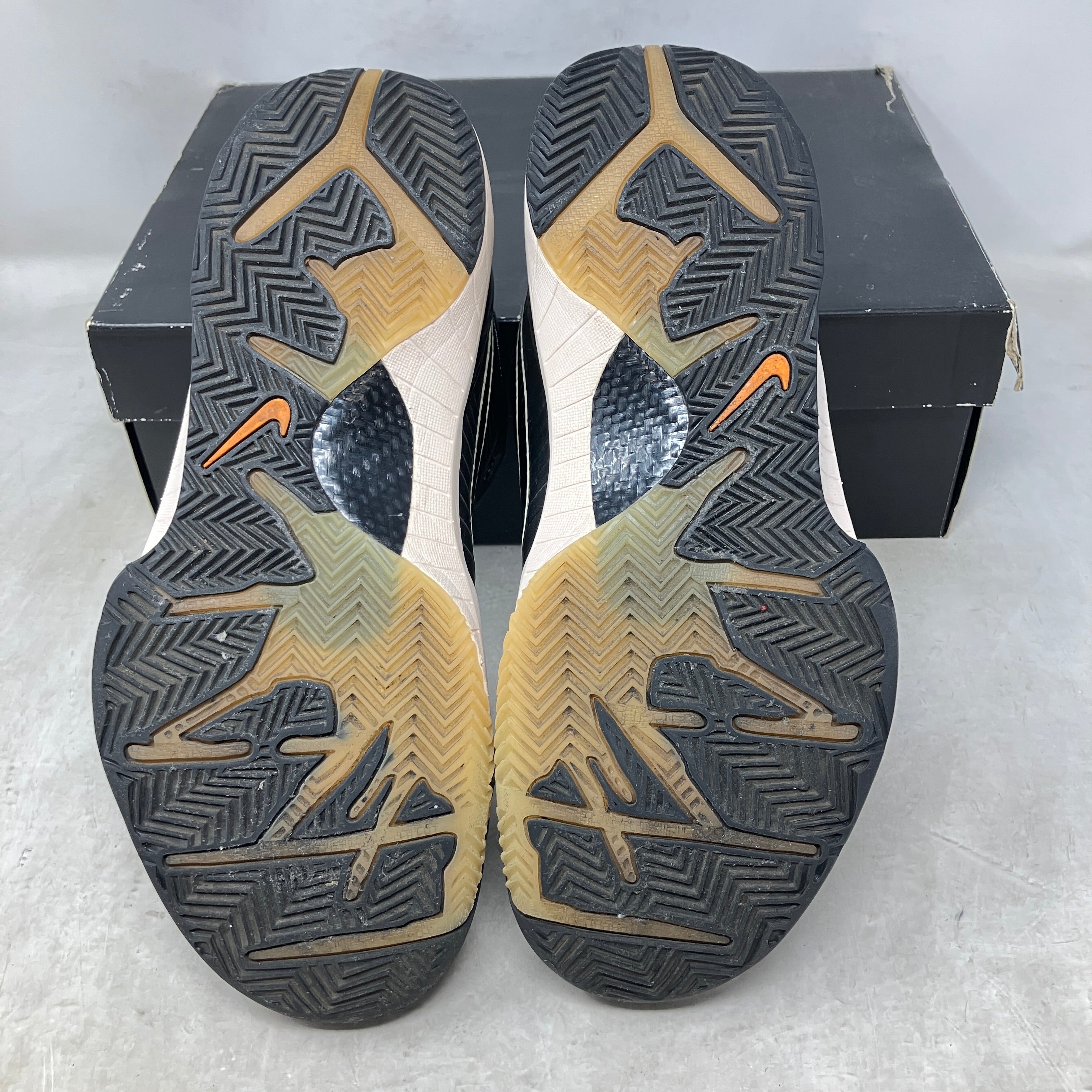 Nike Kobe 4 Protro Undefeated Black Mamba
