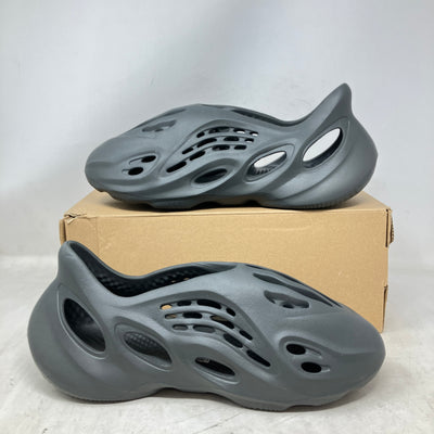 adidas Yeezy Foam RNR Carbon
